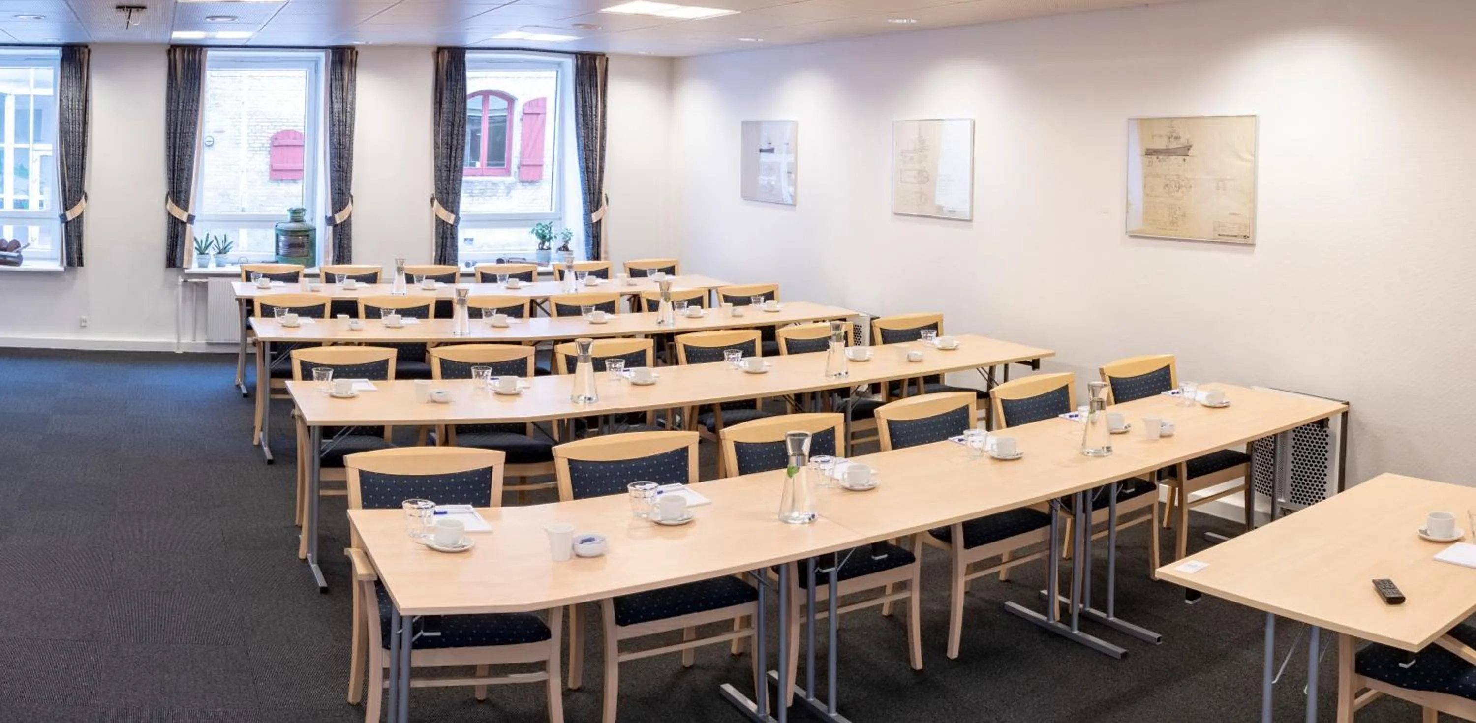 Business facilities in Hotel Frederikshavn