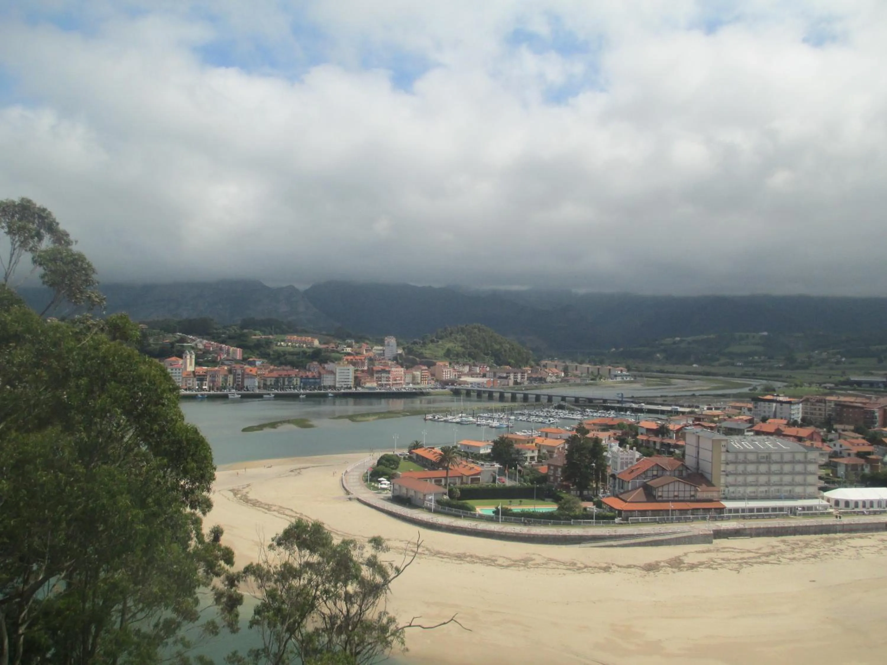 Day in Hotel Brisas del Sella