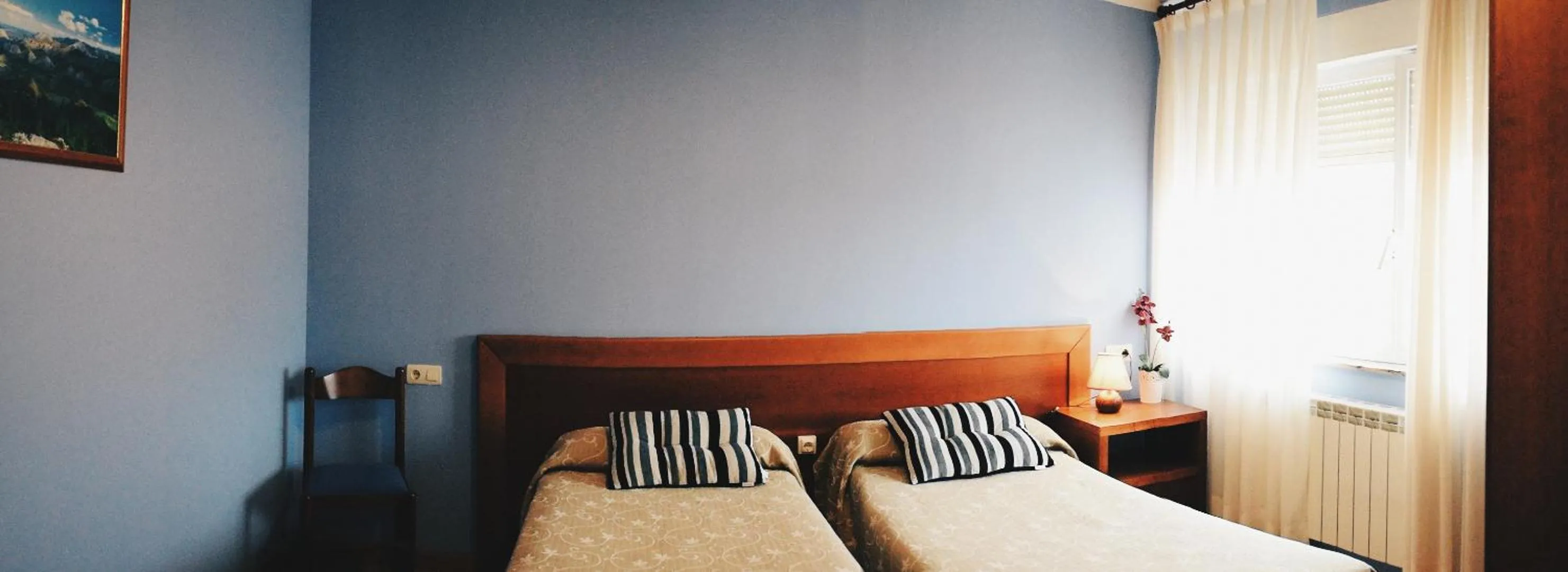 Photo of the whole room, Bed in Hotel Brisas del Sella