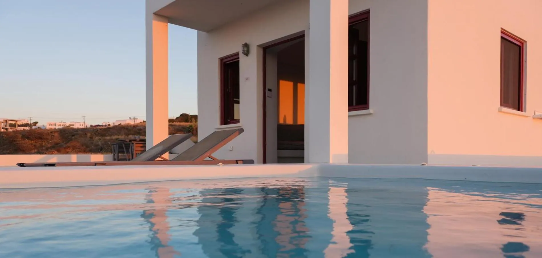 Property building in Aplada Suites