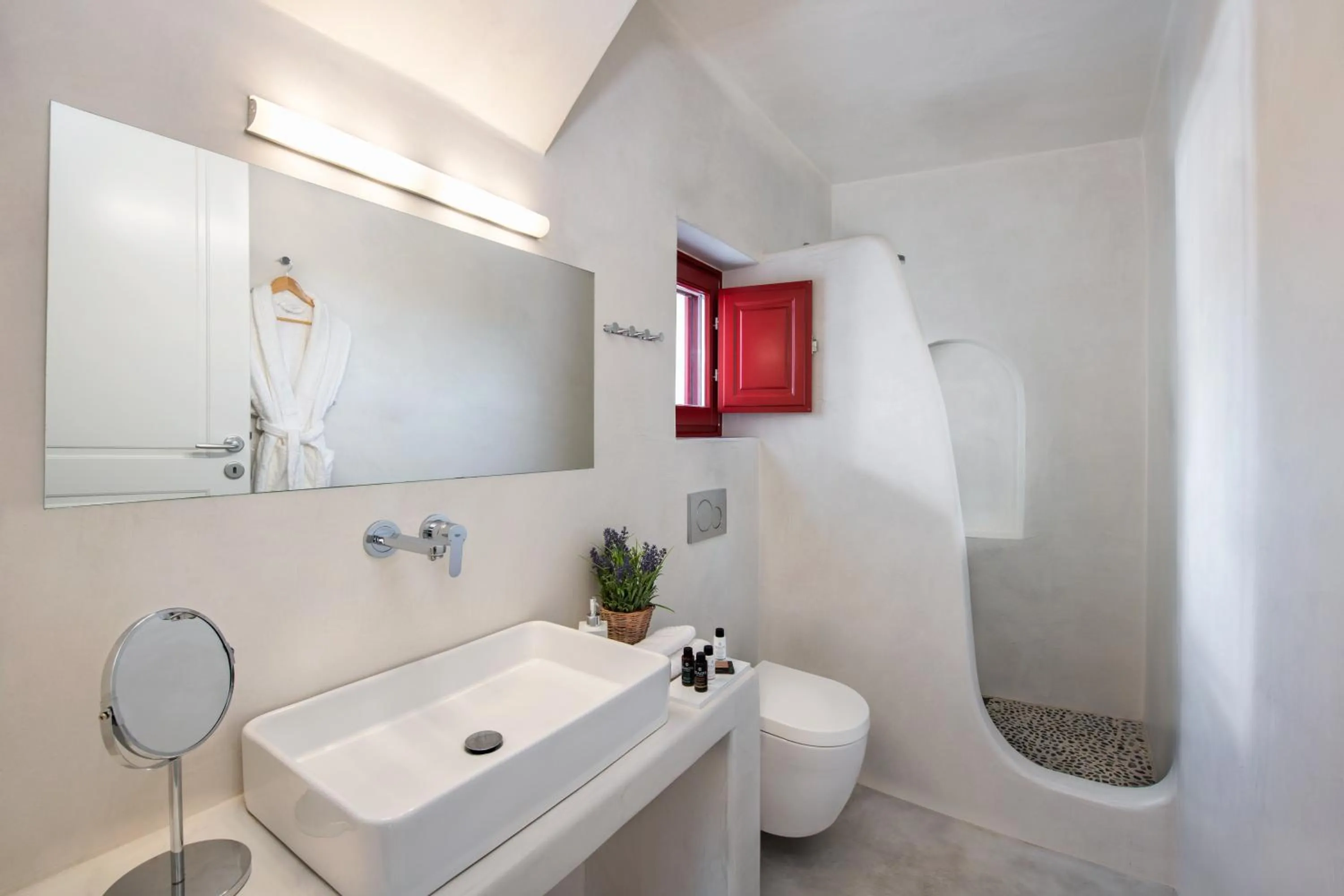 Bathroom in Aplada Suites