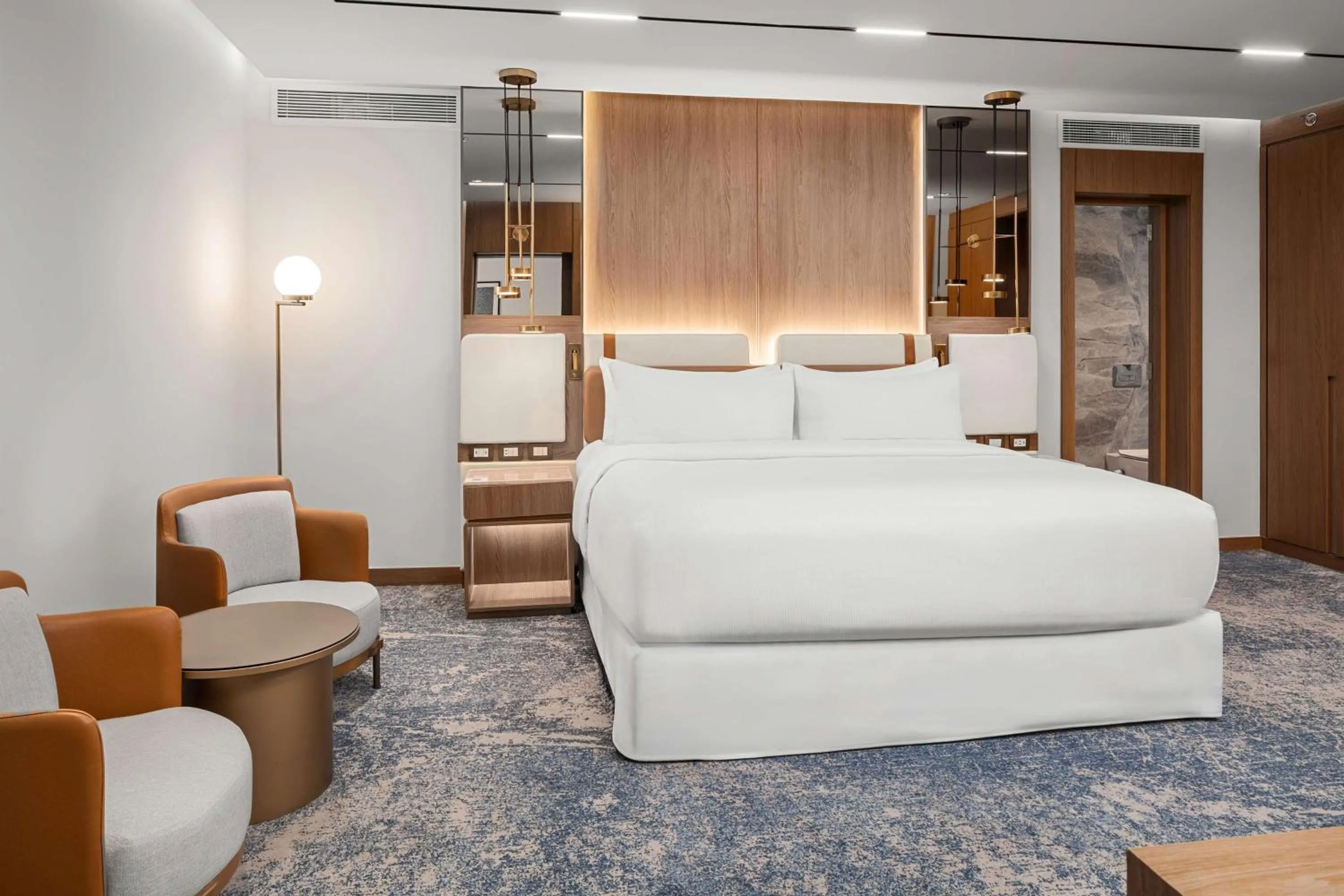 Bed in Hilton Alexandria Green Plaza