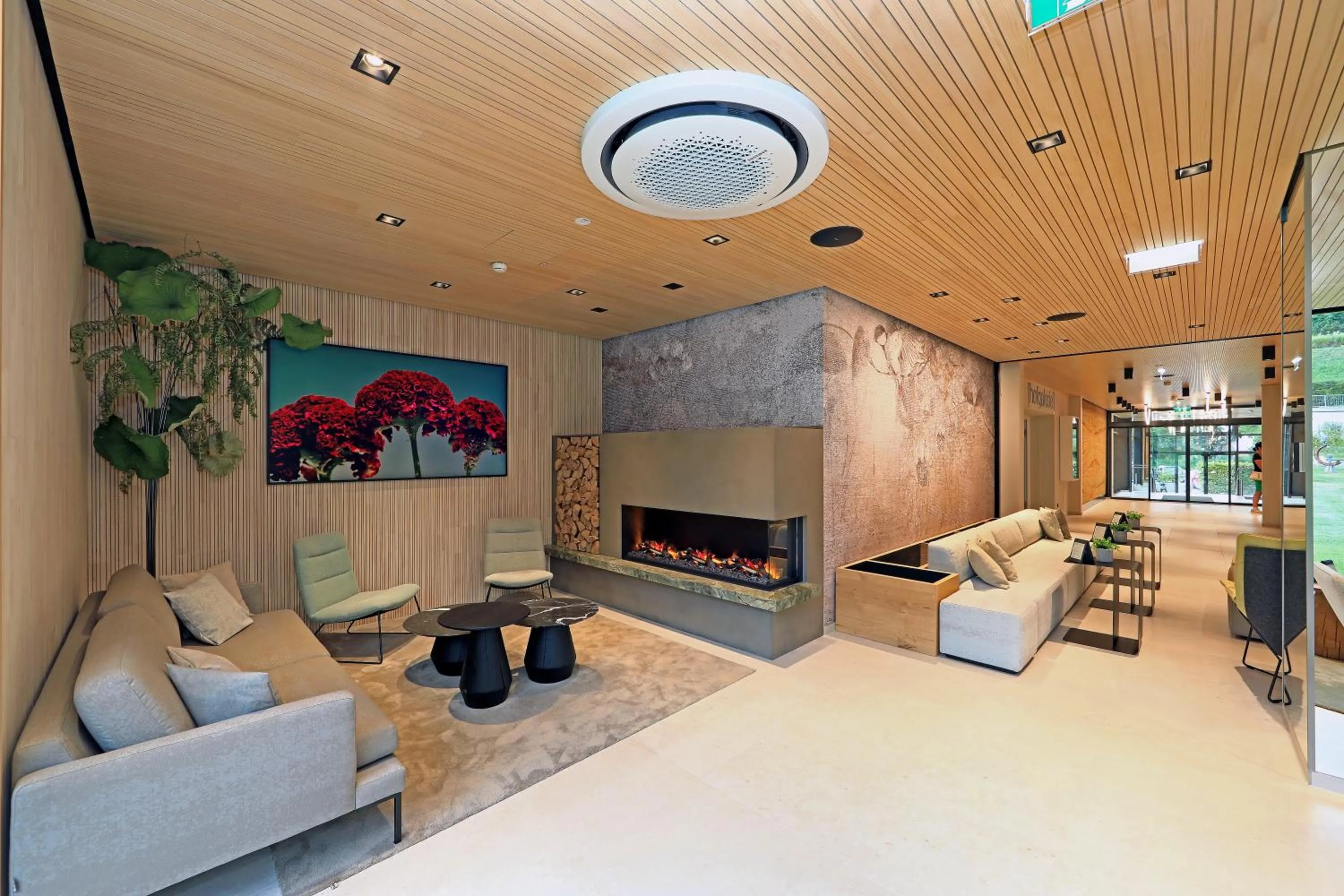 Lobby or reception in Hotel Steiermarkhof Graz - Aus Holz gebaut, von Hügeln geküsst