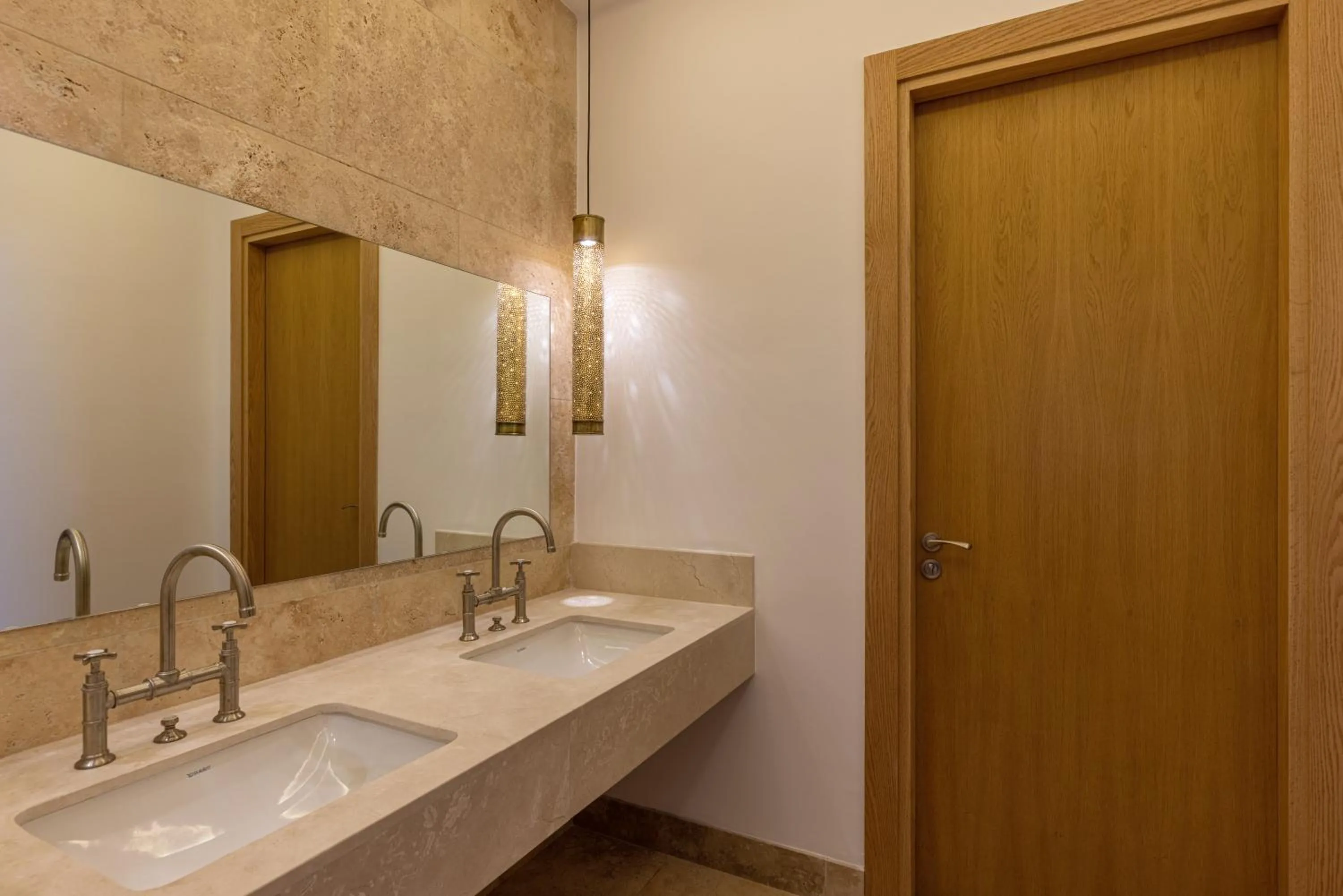 Toilet in Ksar Char-Bagh Small Luxury Hotels