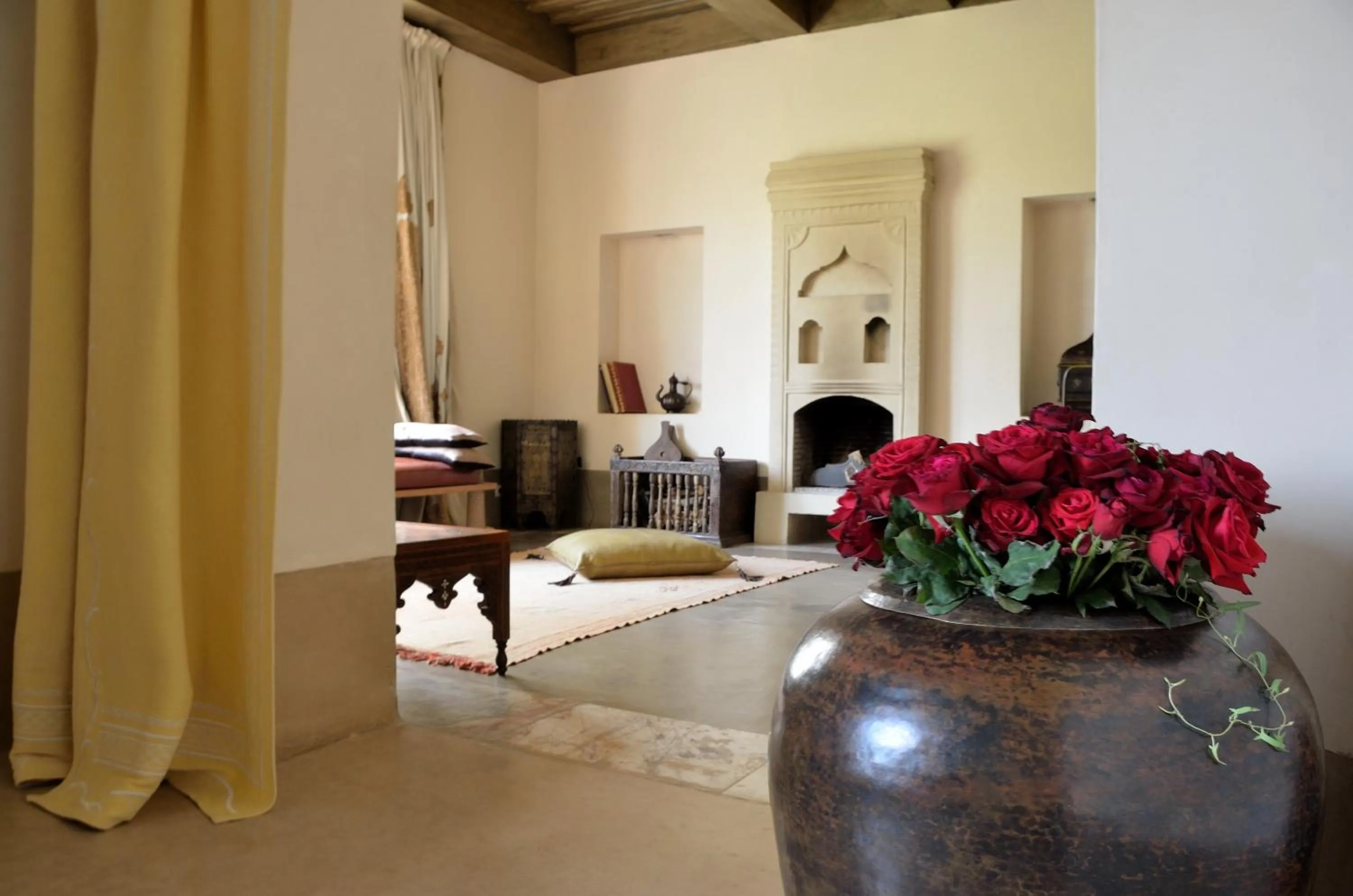 Living room in Ksar Char-Bagh Small Luxury Hotels