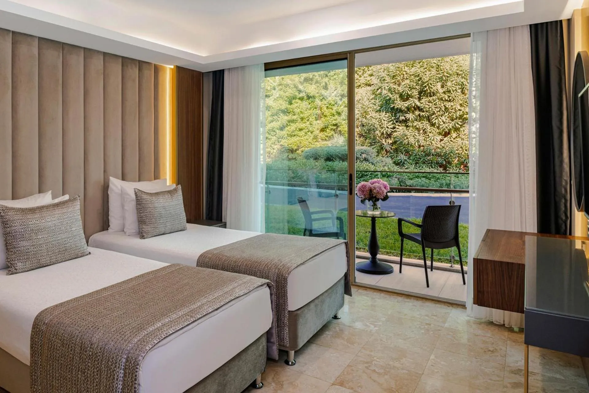 Photo of the whole room, Bed in Vogue Hotel Supreme Bodrum