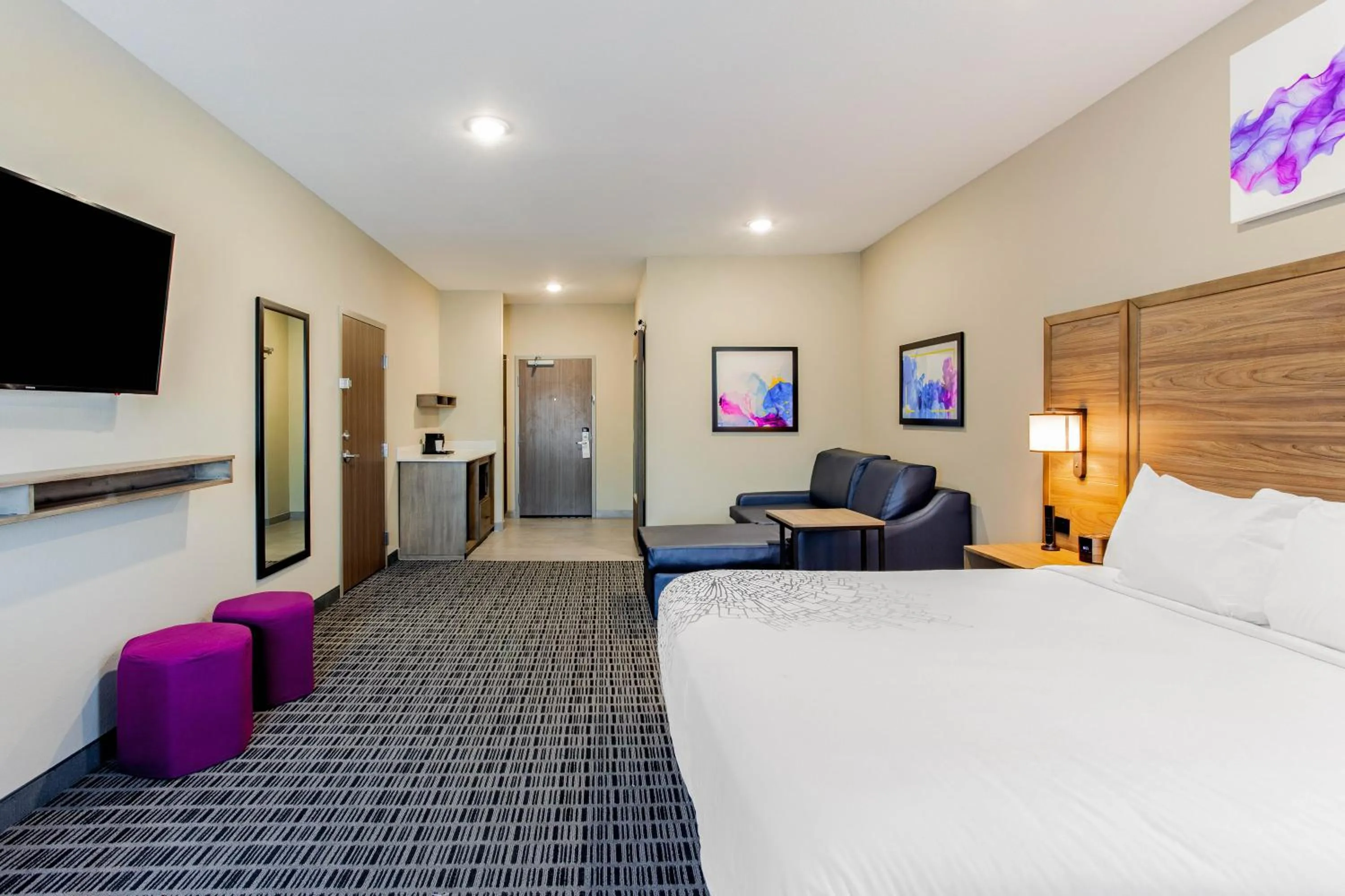 TV and multimedia, Bed in La Quinta by Wyndham San Antonio Alamo City