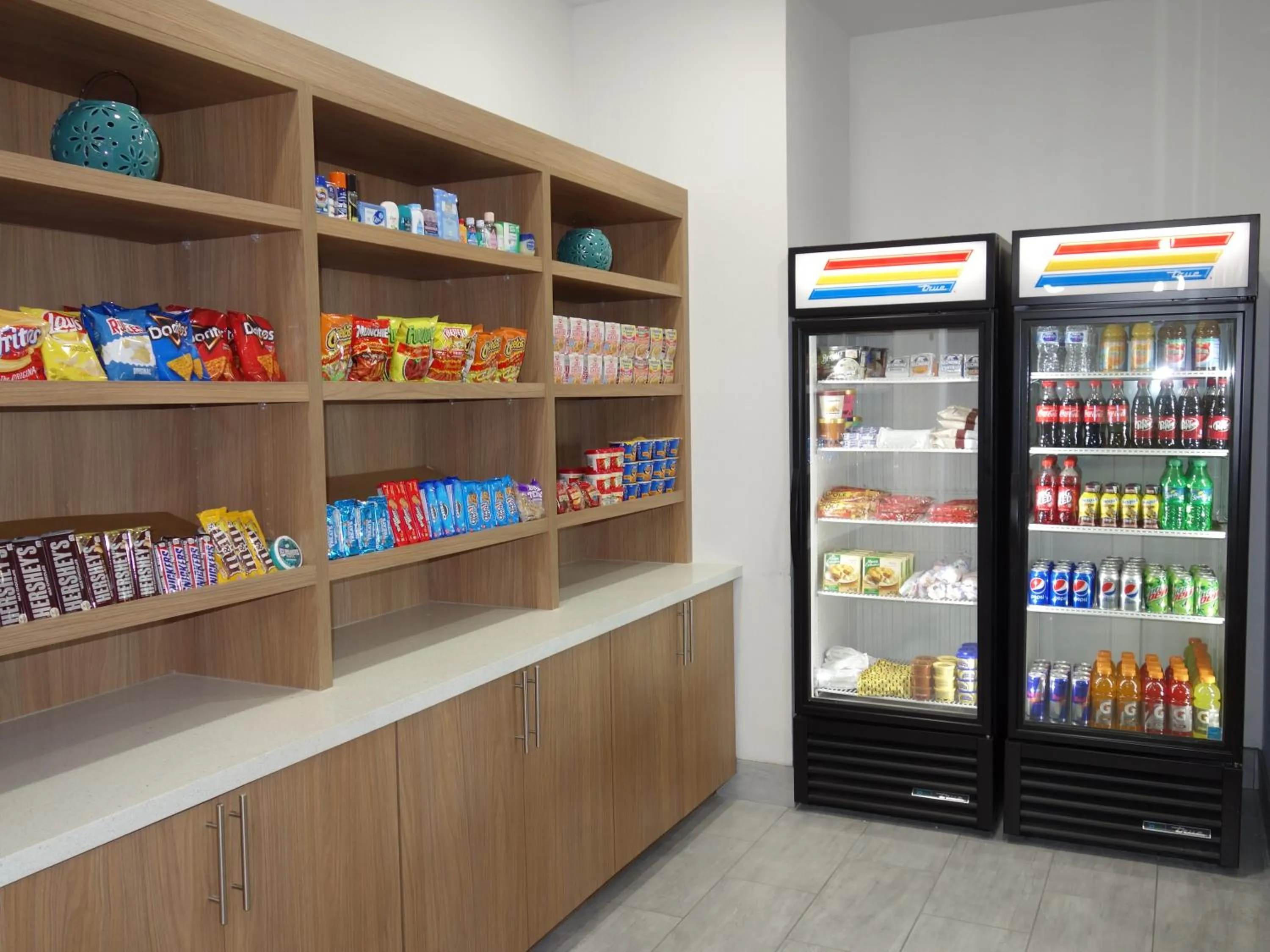 On-site shops in La Quinta by Wyndham San Antonio Alamo City