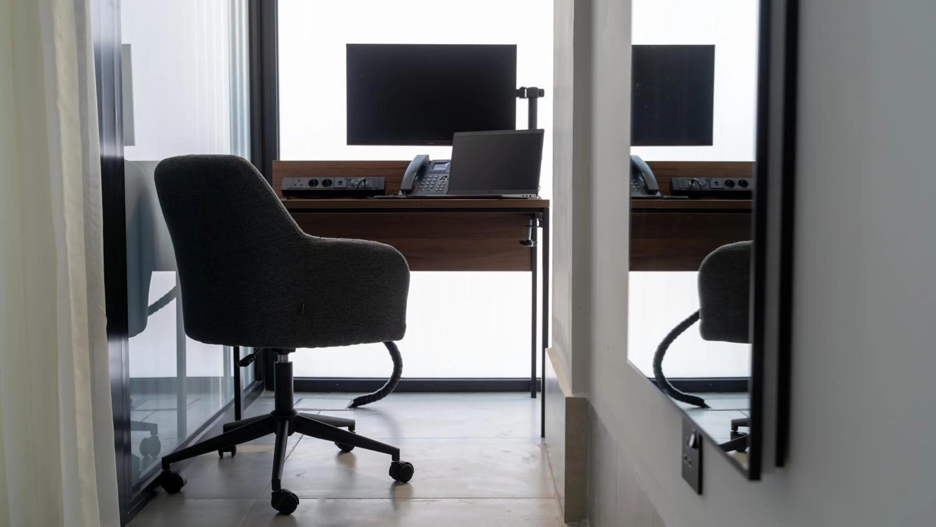 Onyx Suites & Apartments