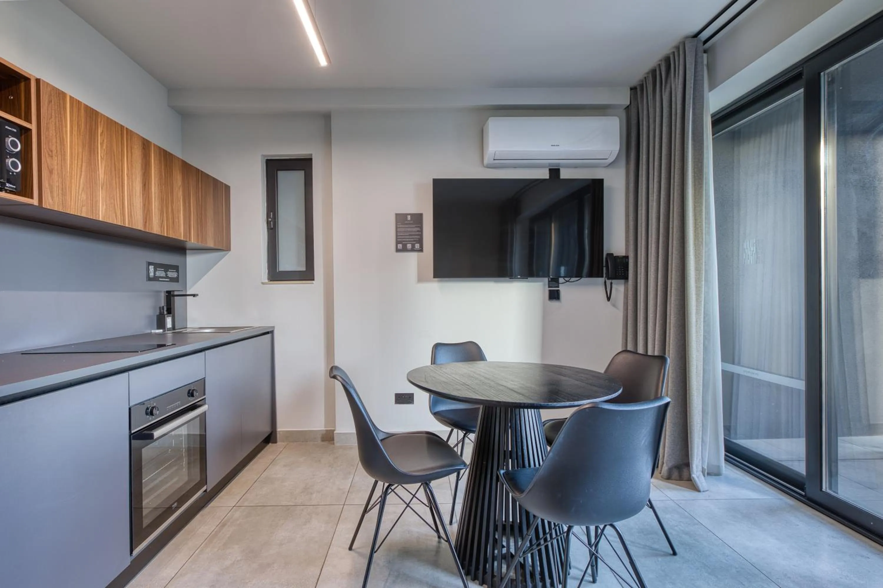 TV and multimedia in Onyx Hotel