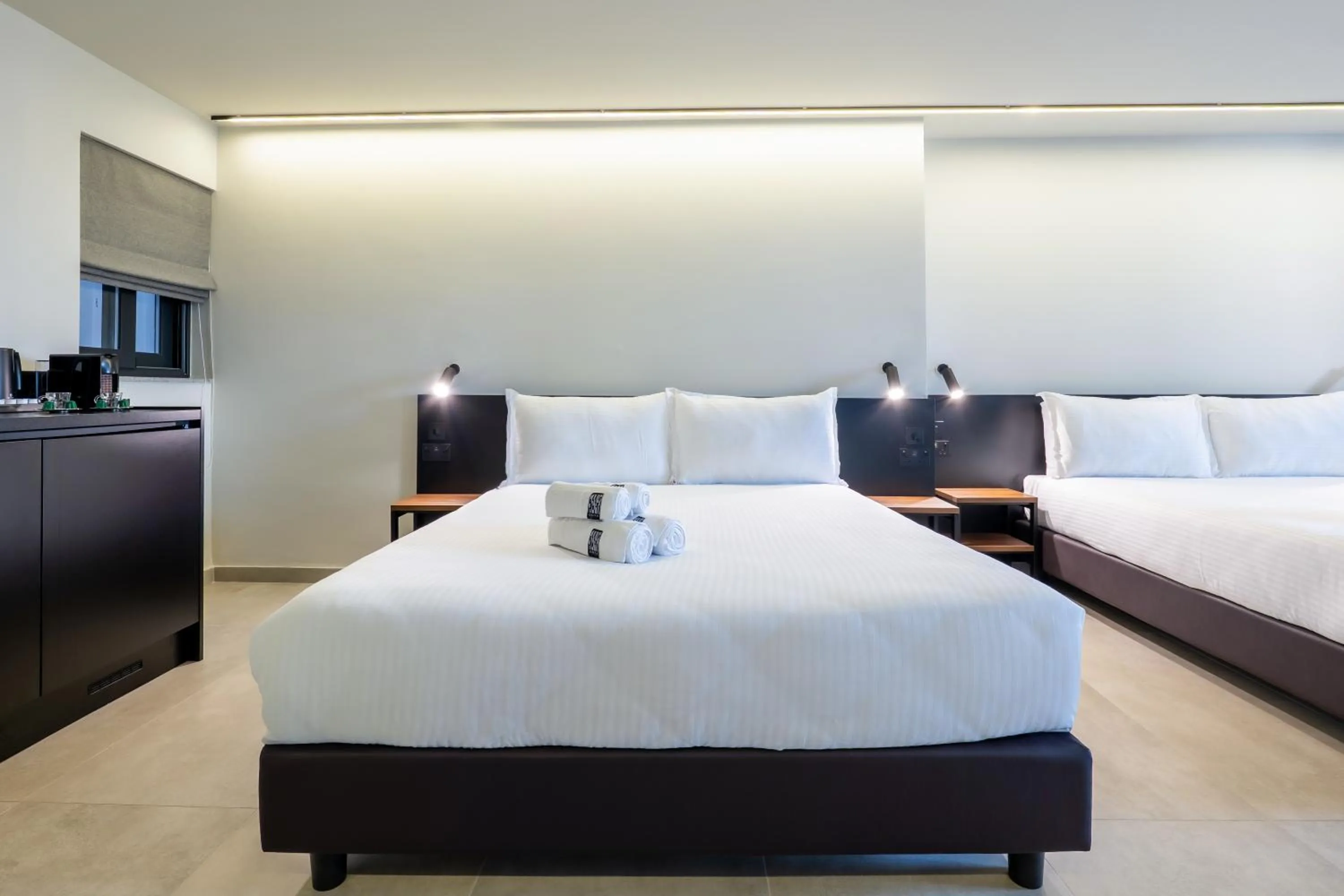 Bedroom, Bed in Onyx Hotel