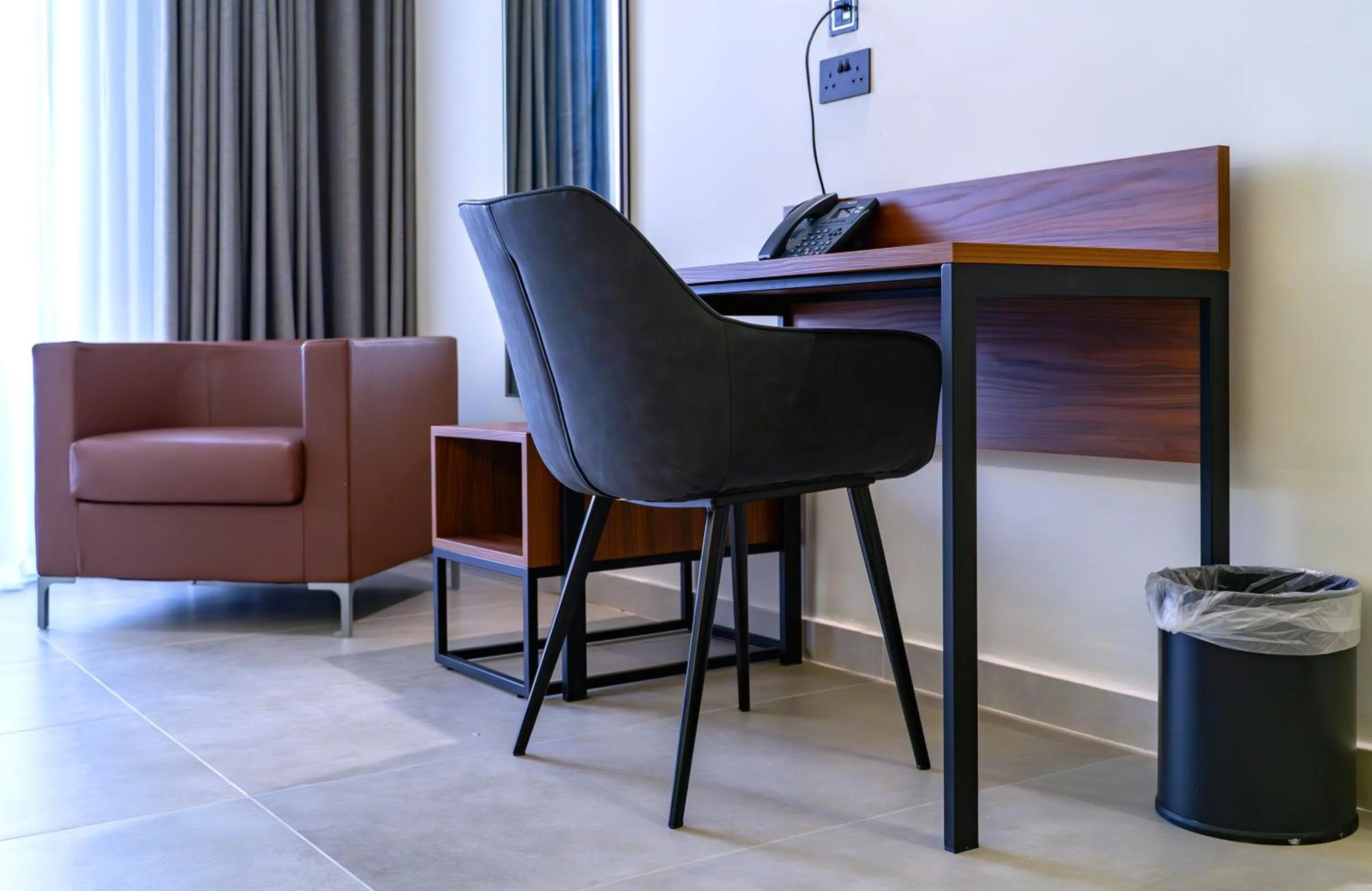 Onyx Suites & Apartments