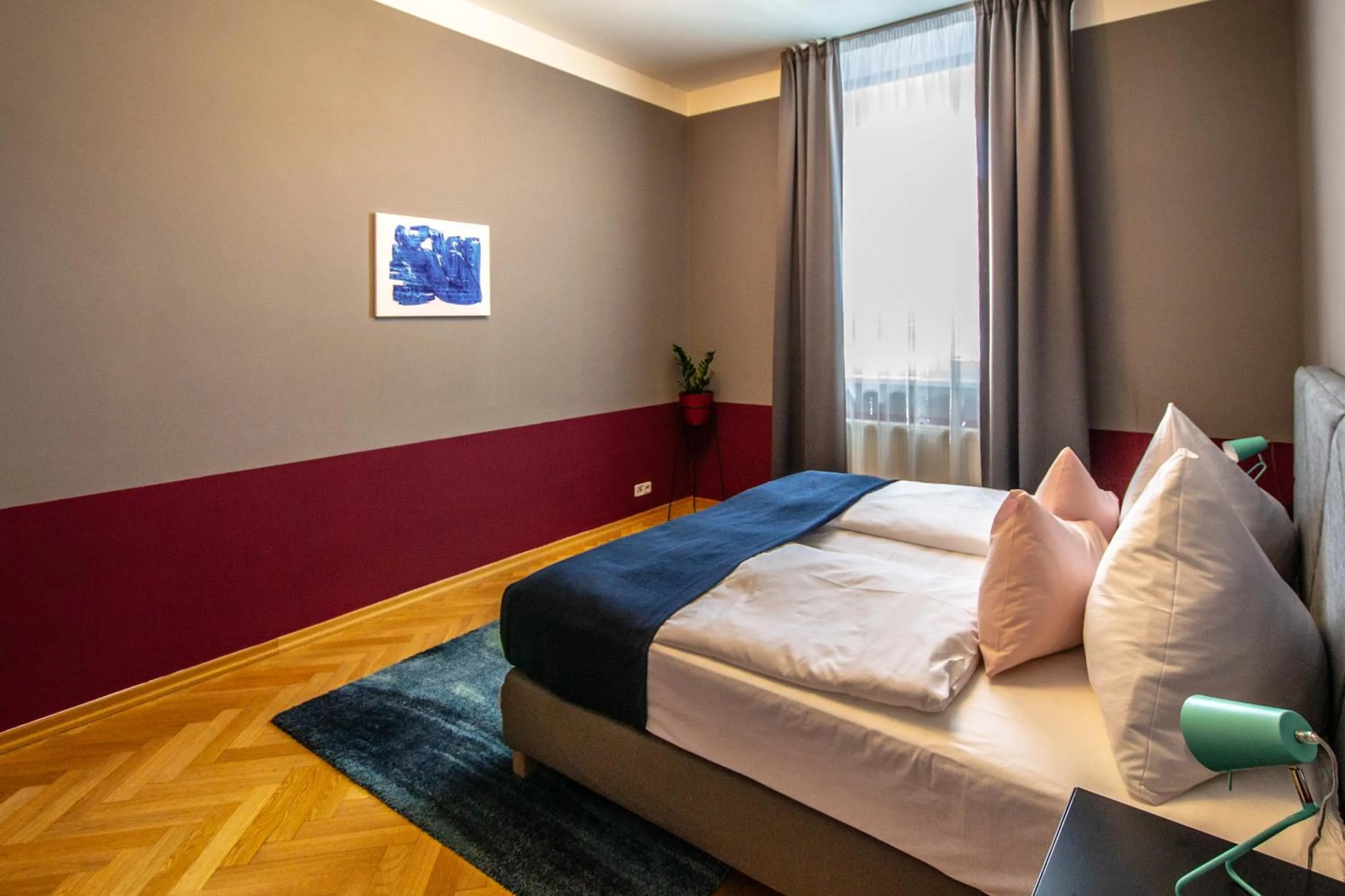 Bed in Garden Apartments