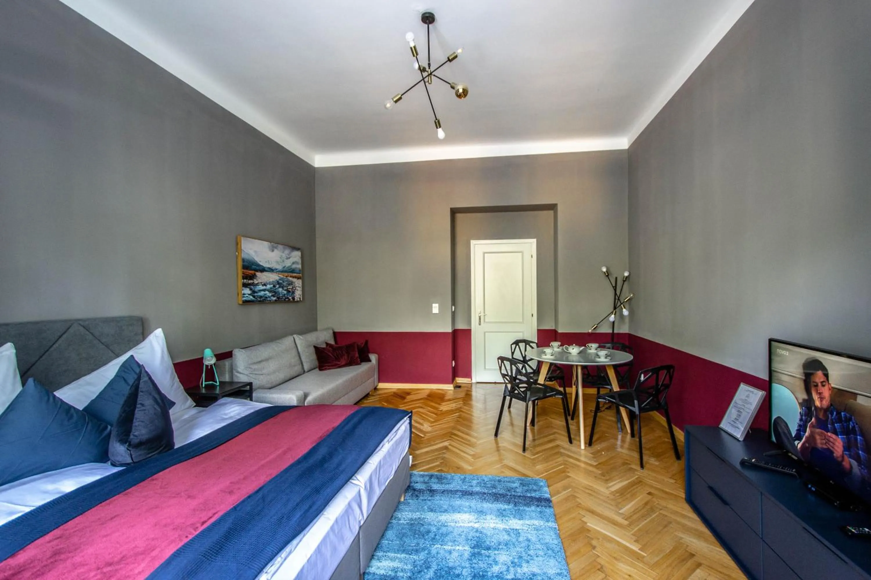 Living room, Bed in Garden Apartments