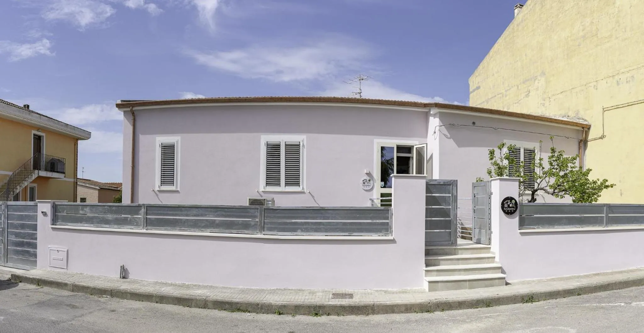 Property building in Su Giardinu