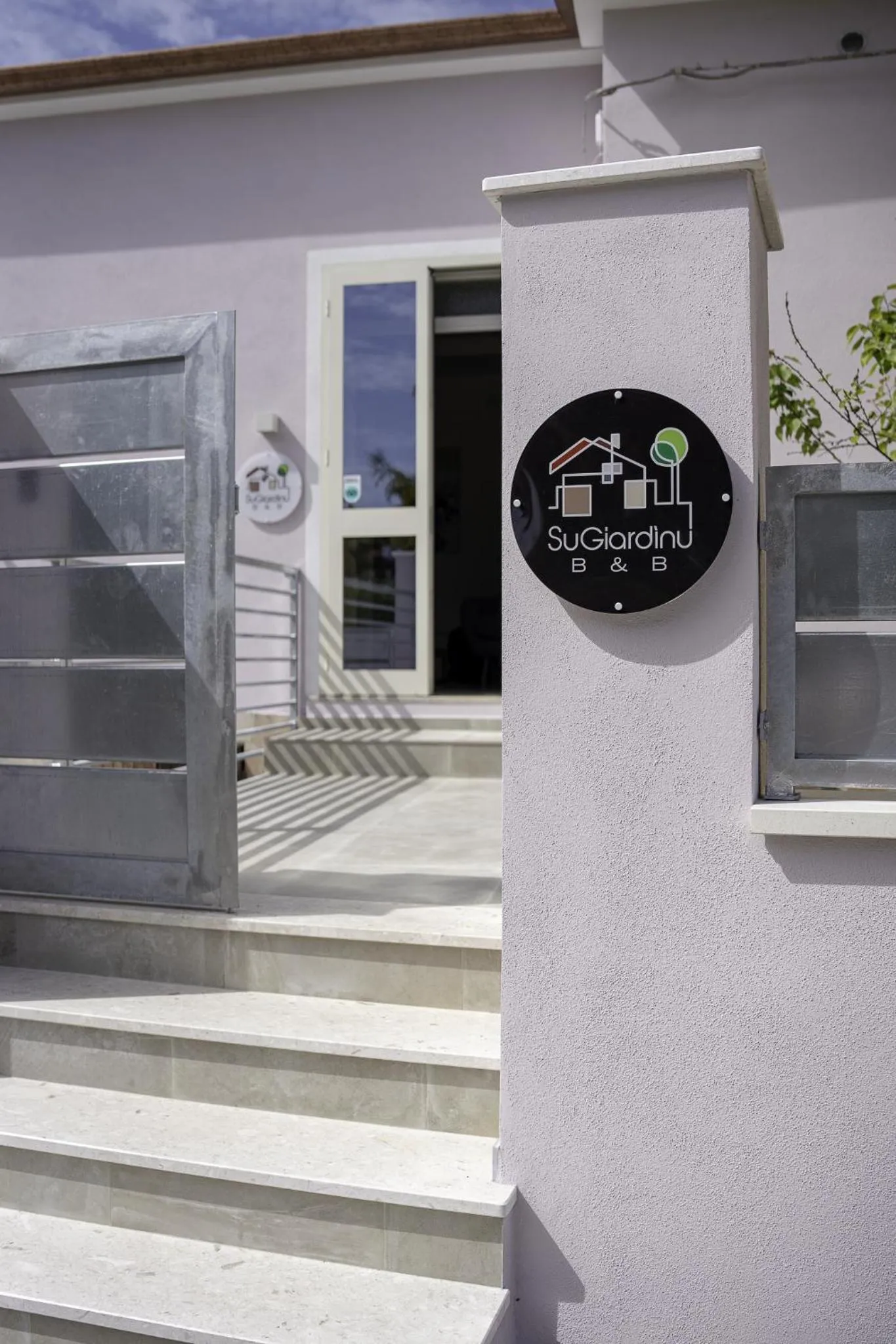 Property building in Su Giardinu