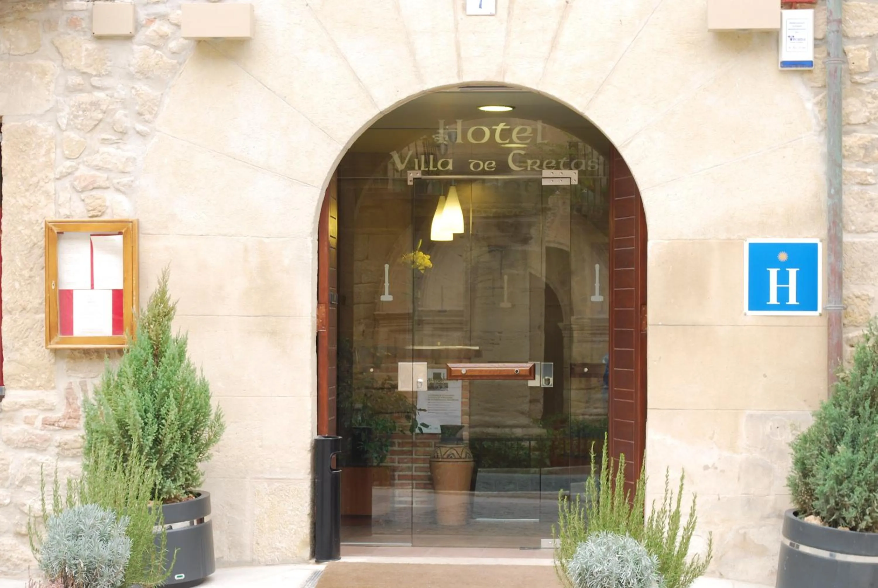 Street view in Hotel Villa de Cretas