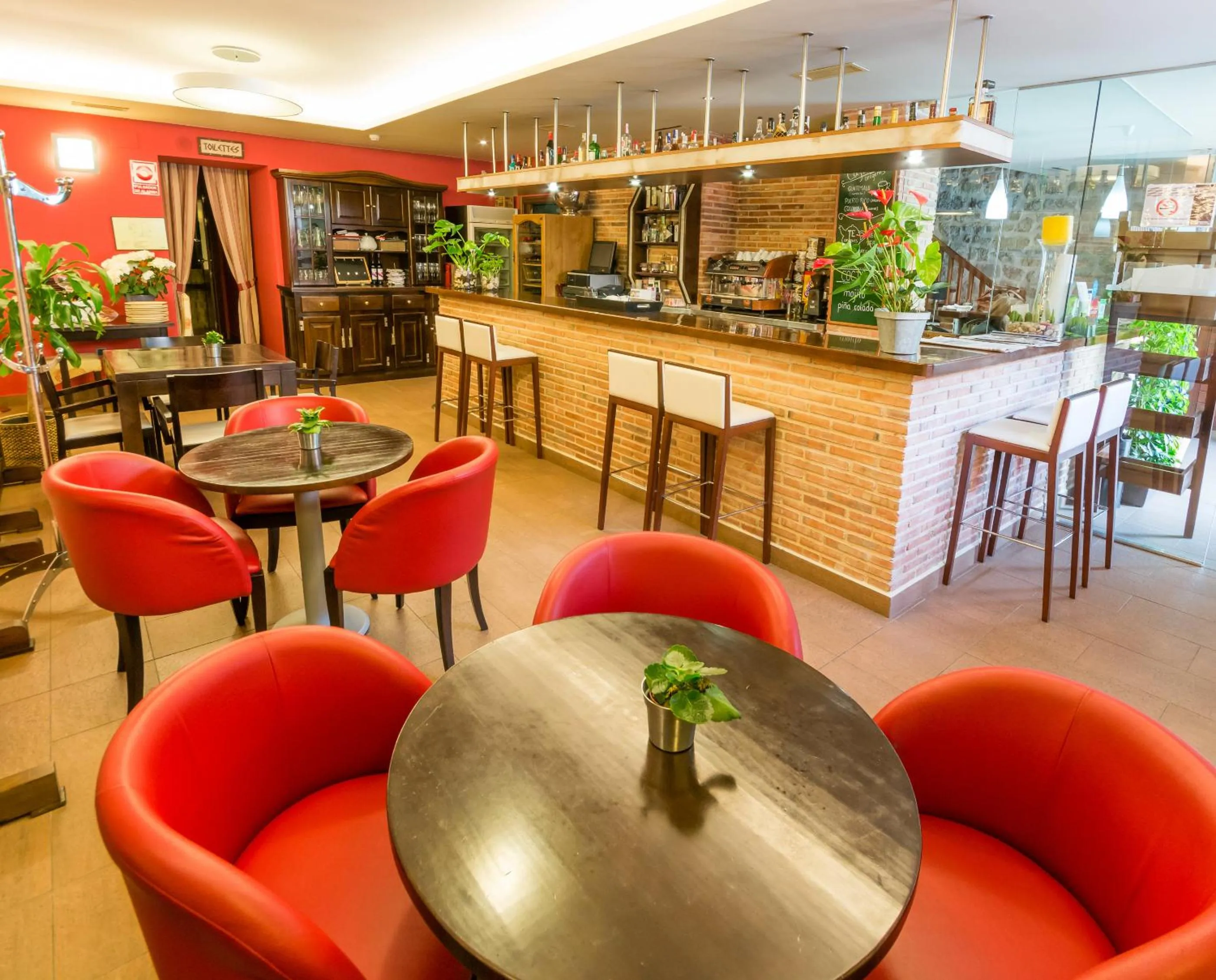 Lounge or bar in Hotel Villa de Cretas