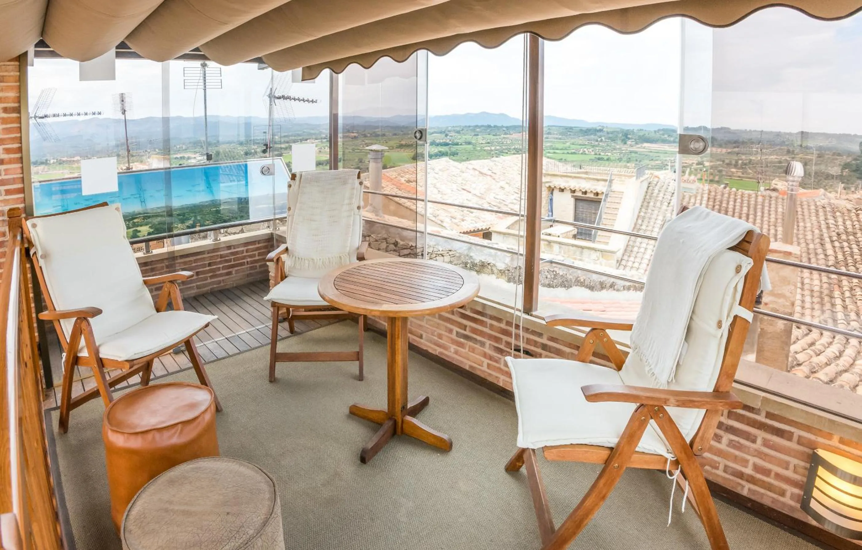 Street view in Hotel Villa de Cretas