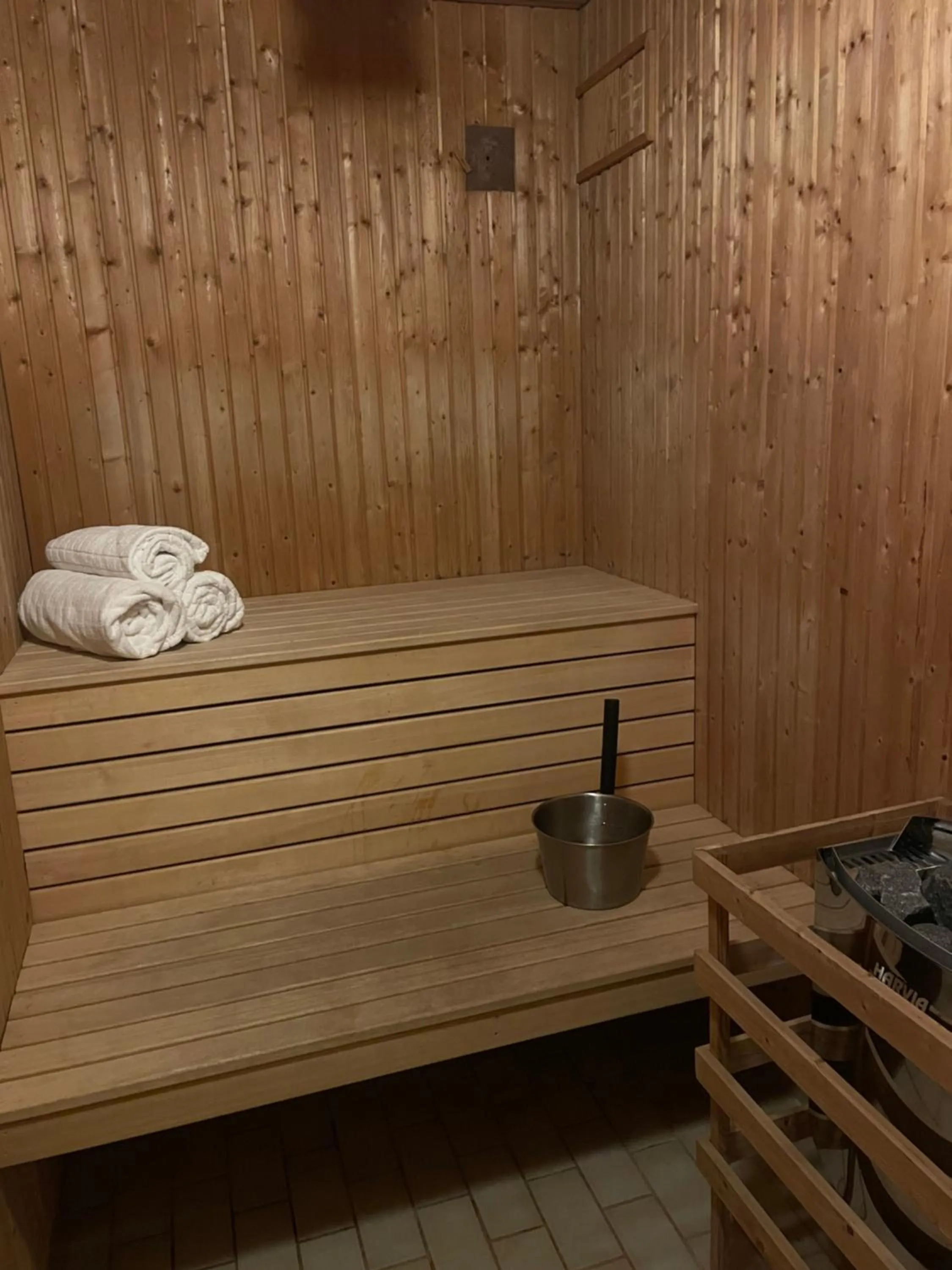 Sauna in Ewa & Maude Hotel