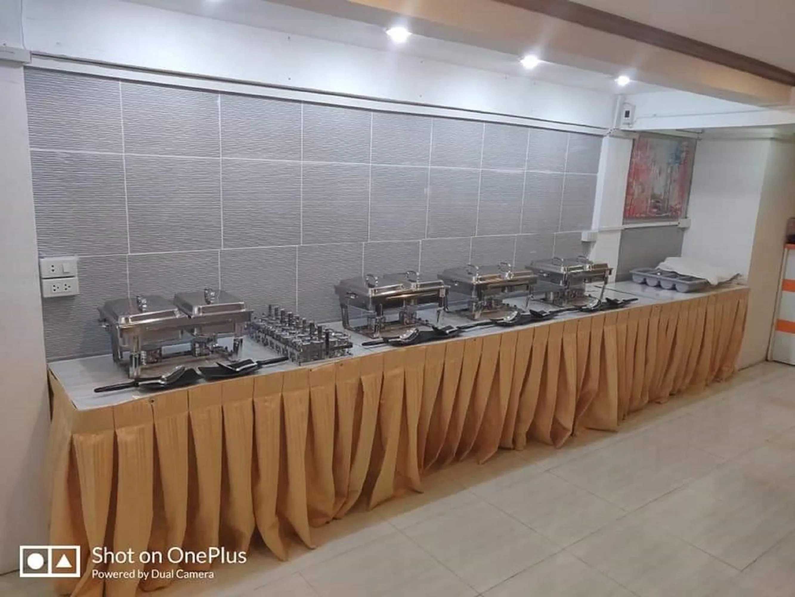 Restaurant/places to eat in Encore Sea View