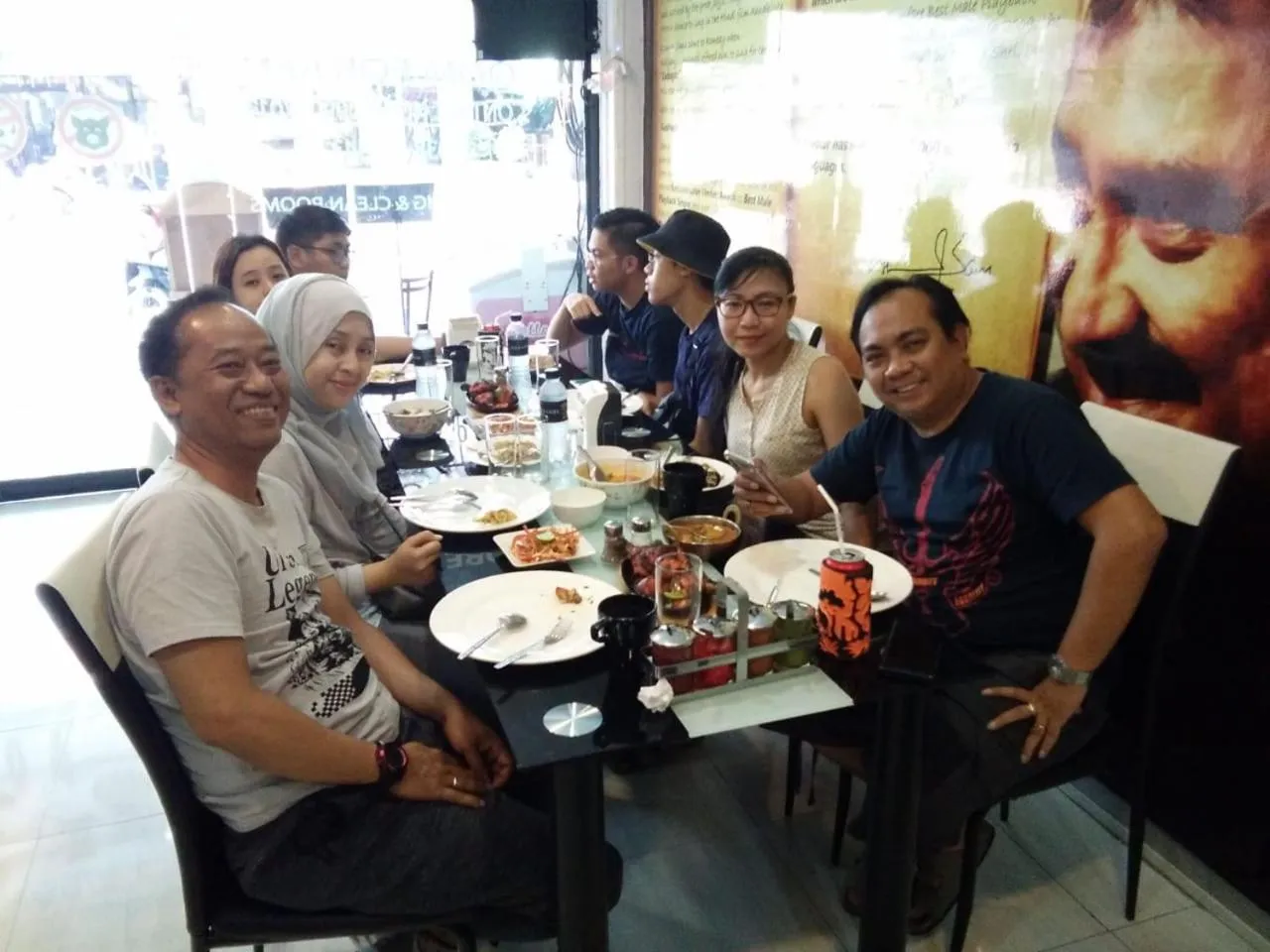 Restaurant/places to eat in Encore Sea View