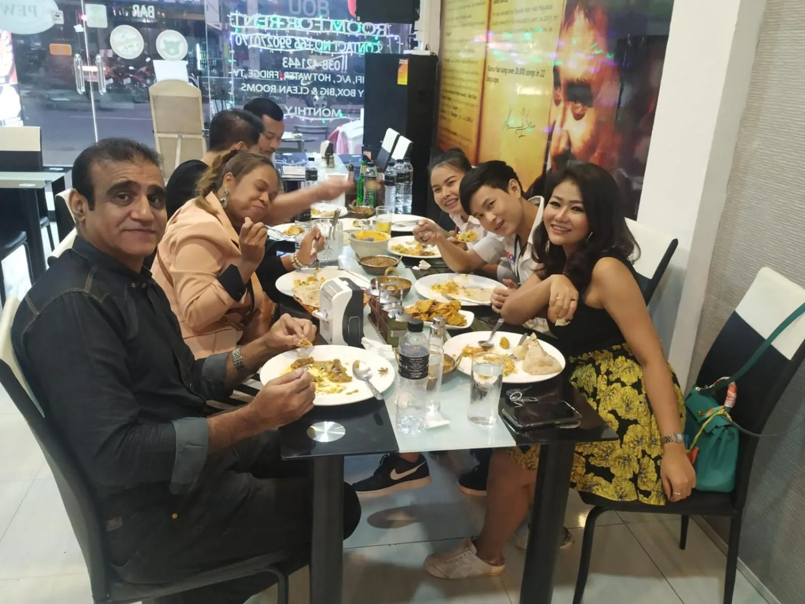 Restaurant/places to eat in Encore Sea View