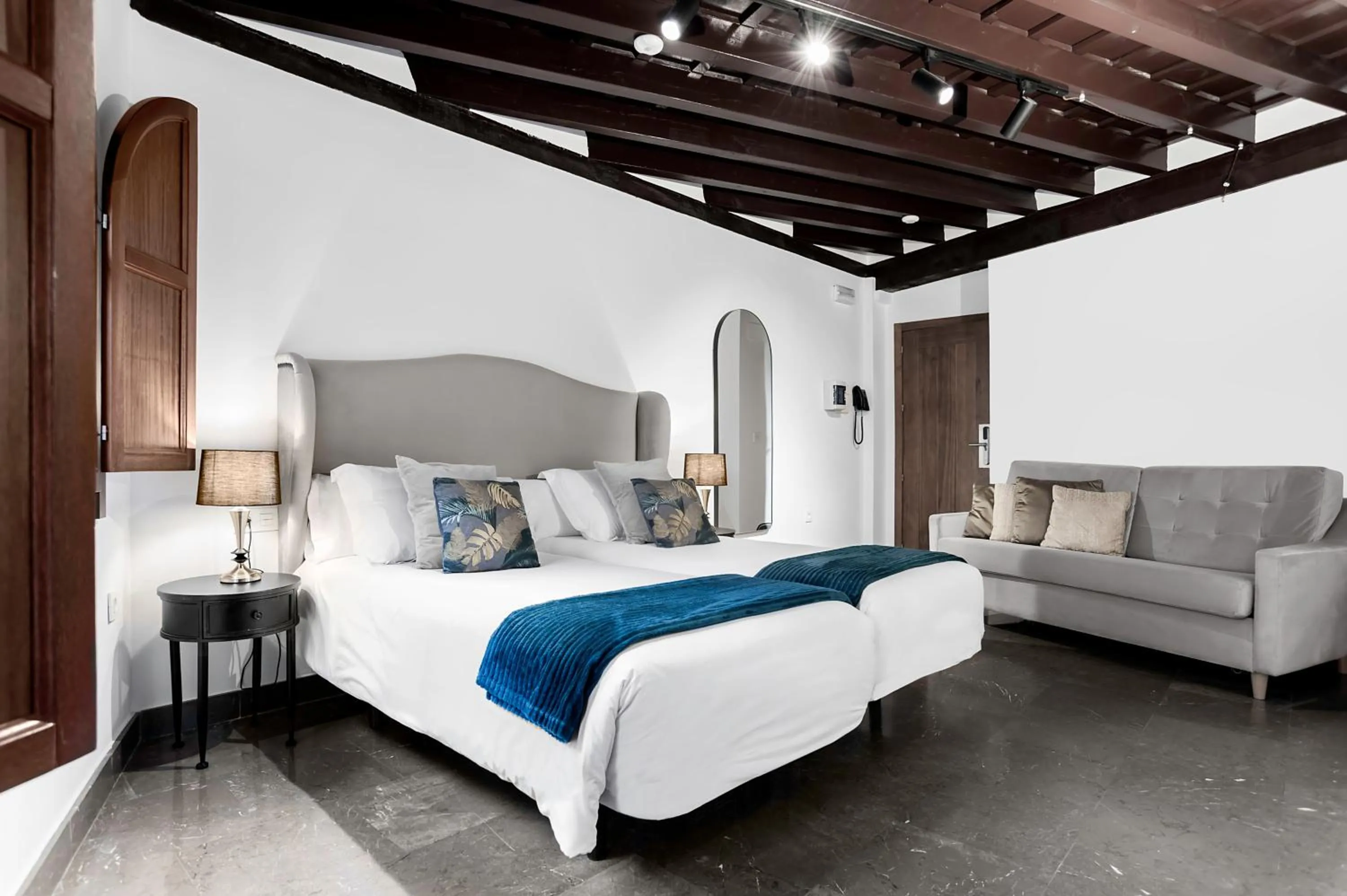 Photo of the whole room, Bed in Hotel Mercader de Sedas by Maxi Hoteles