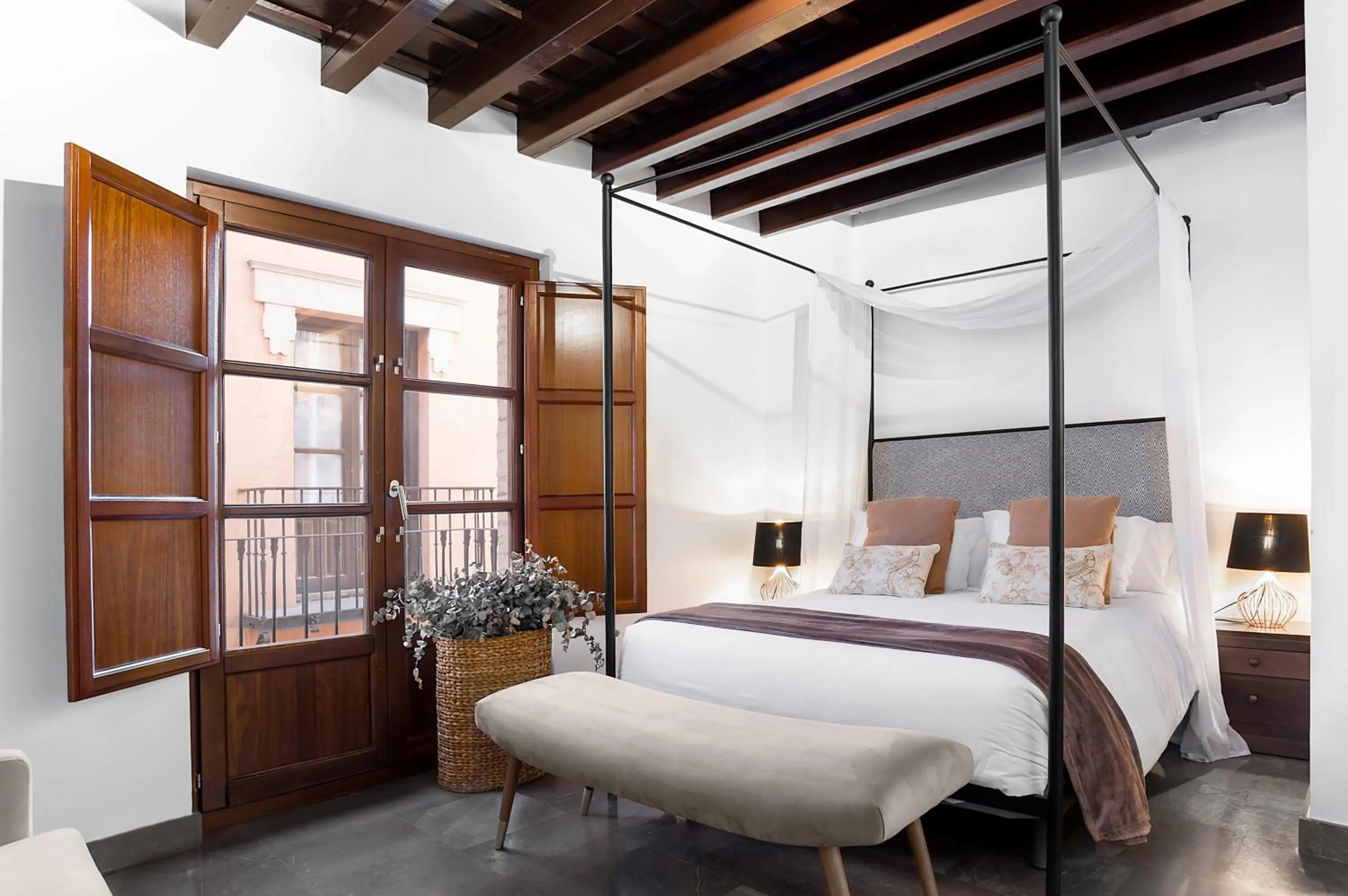 Photo of the whole room, Bed in Hotel Mercader de Sedas by Maxi Hoteles