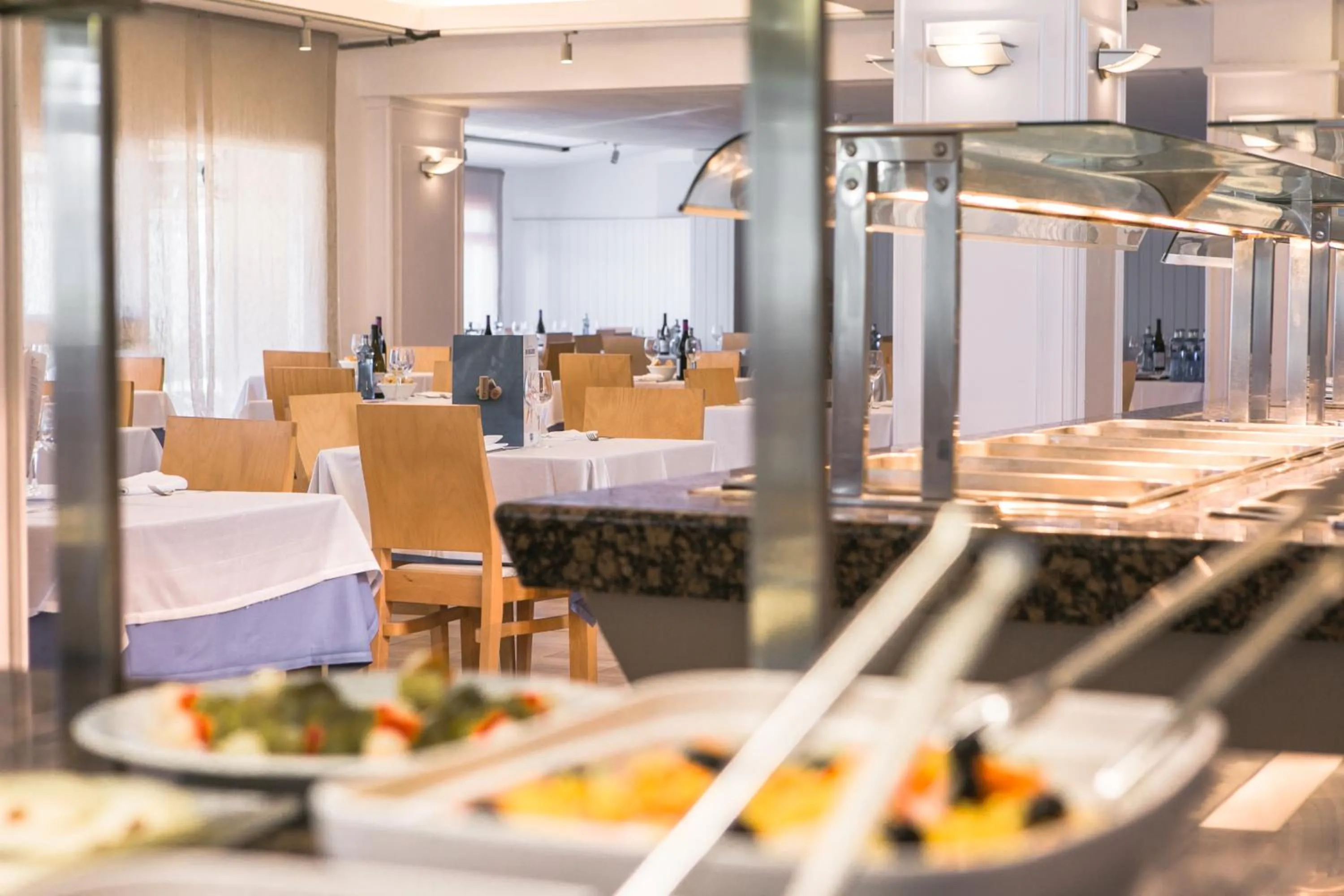 Restaurant/places to eat in RVHotels Nieves Mar