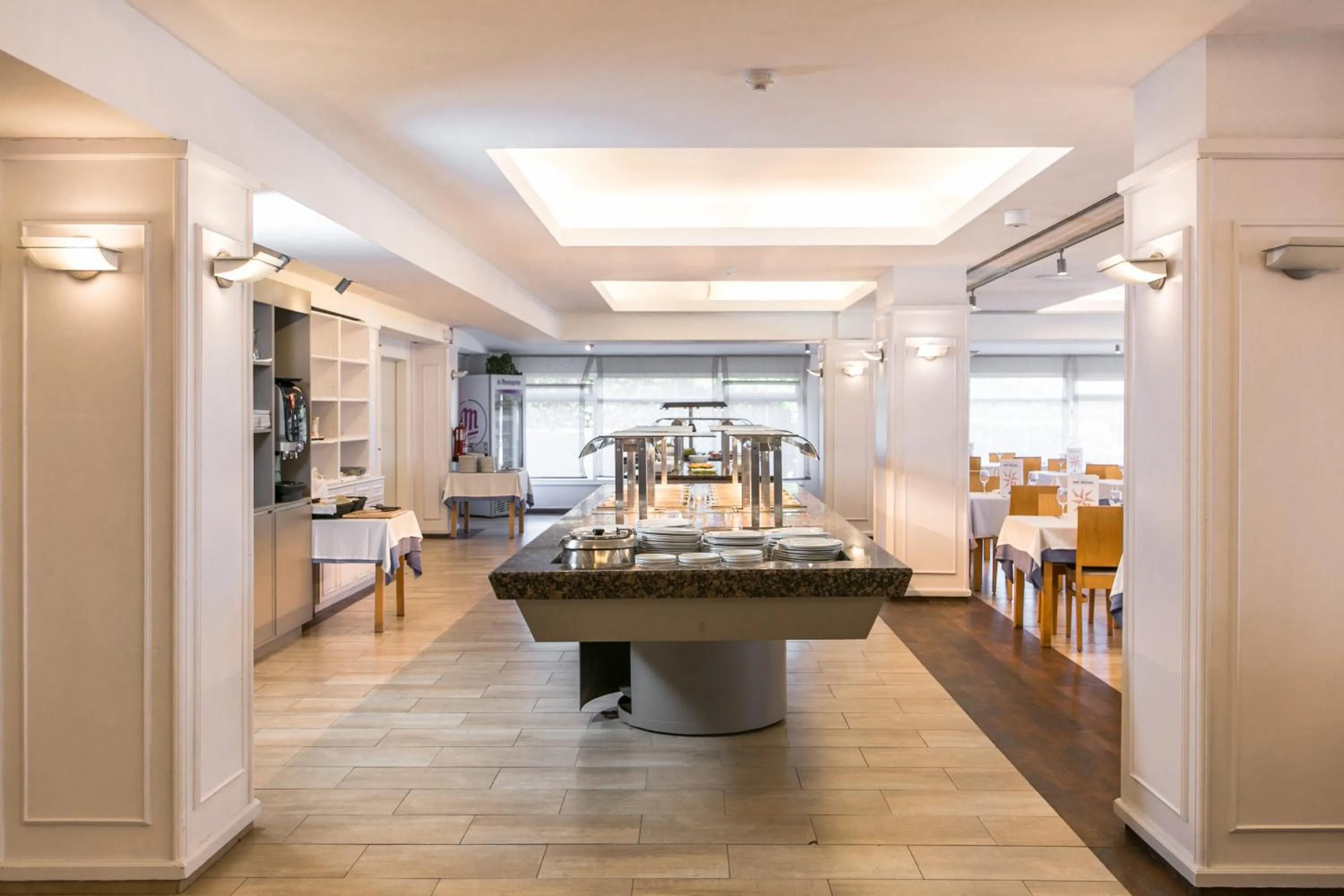 Restaurant/places to eat in RVHotels Nieves Mar