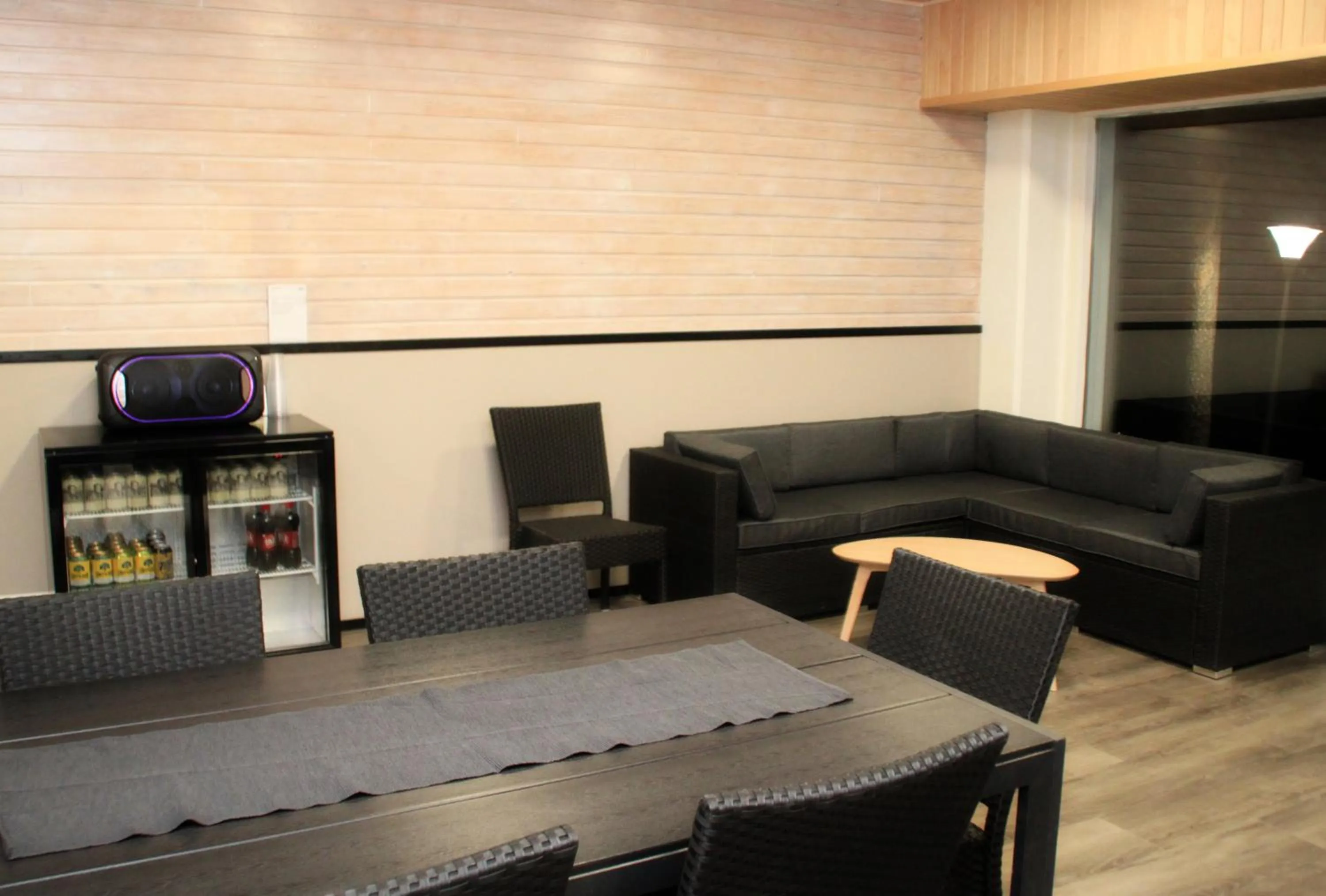 Seating area in Hotelli Salpa