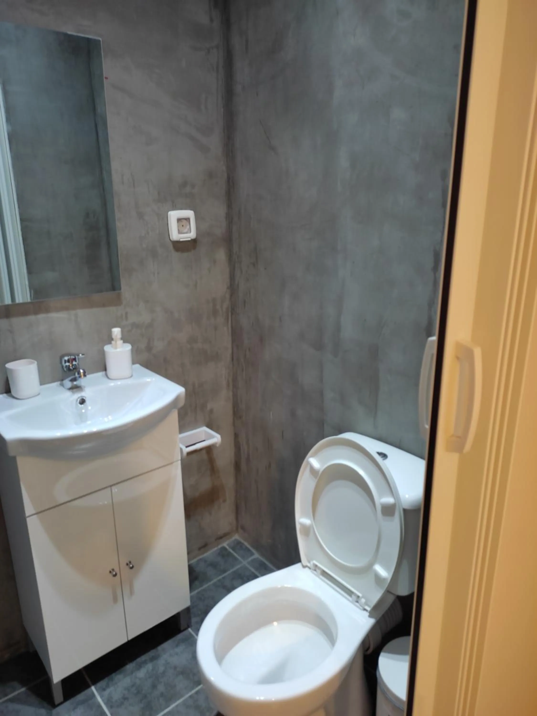 Bathroom in Double M near Athens Airport