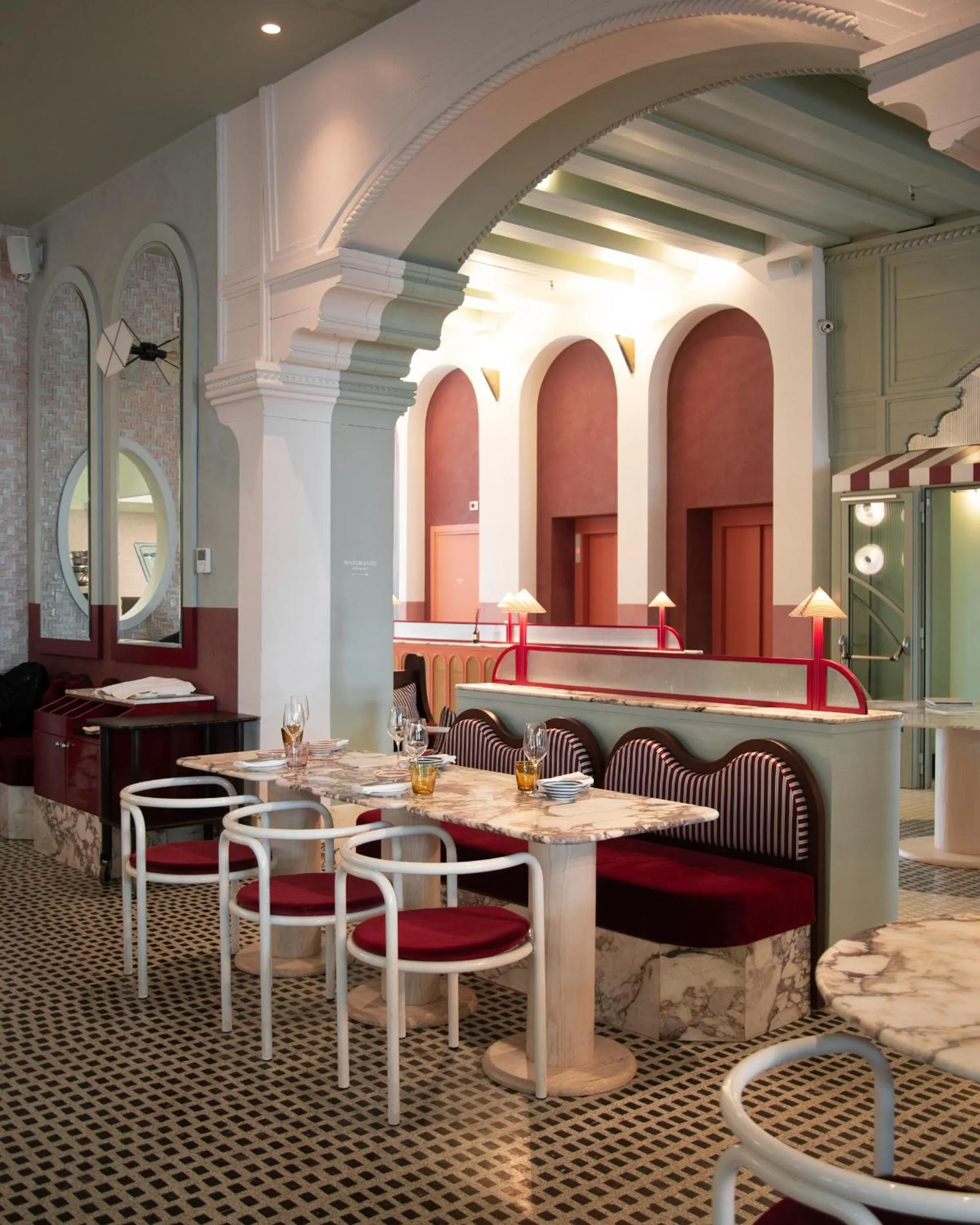 Restaurant/places to eat in Il Palazzo Experimental