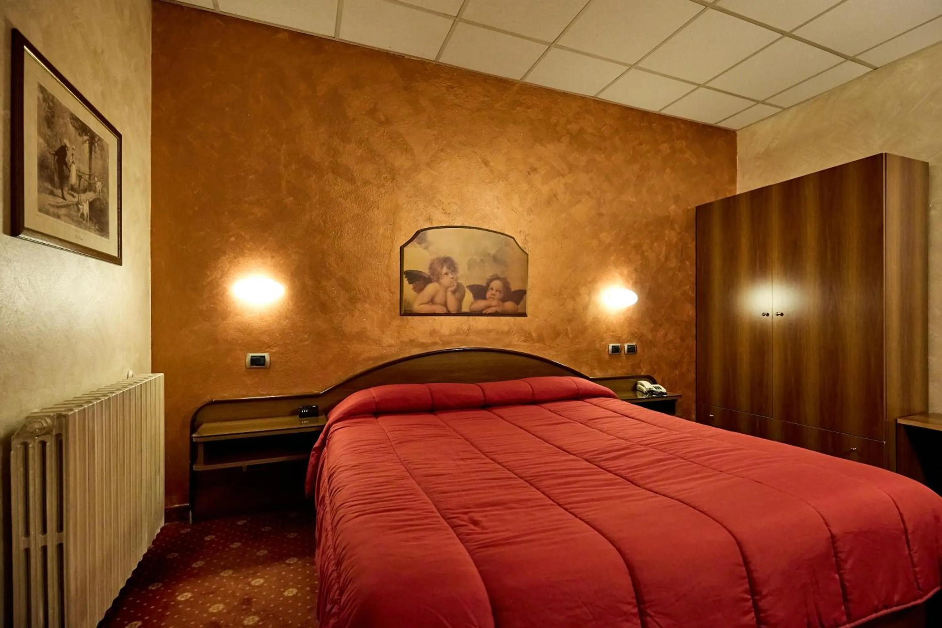 Bedroom, Bed in HOTEL PARADISO