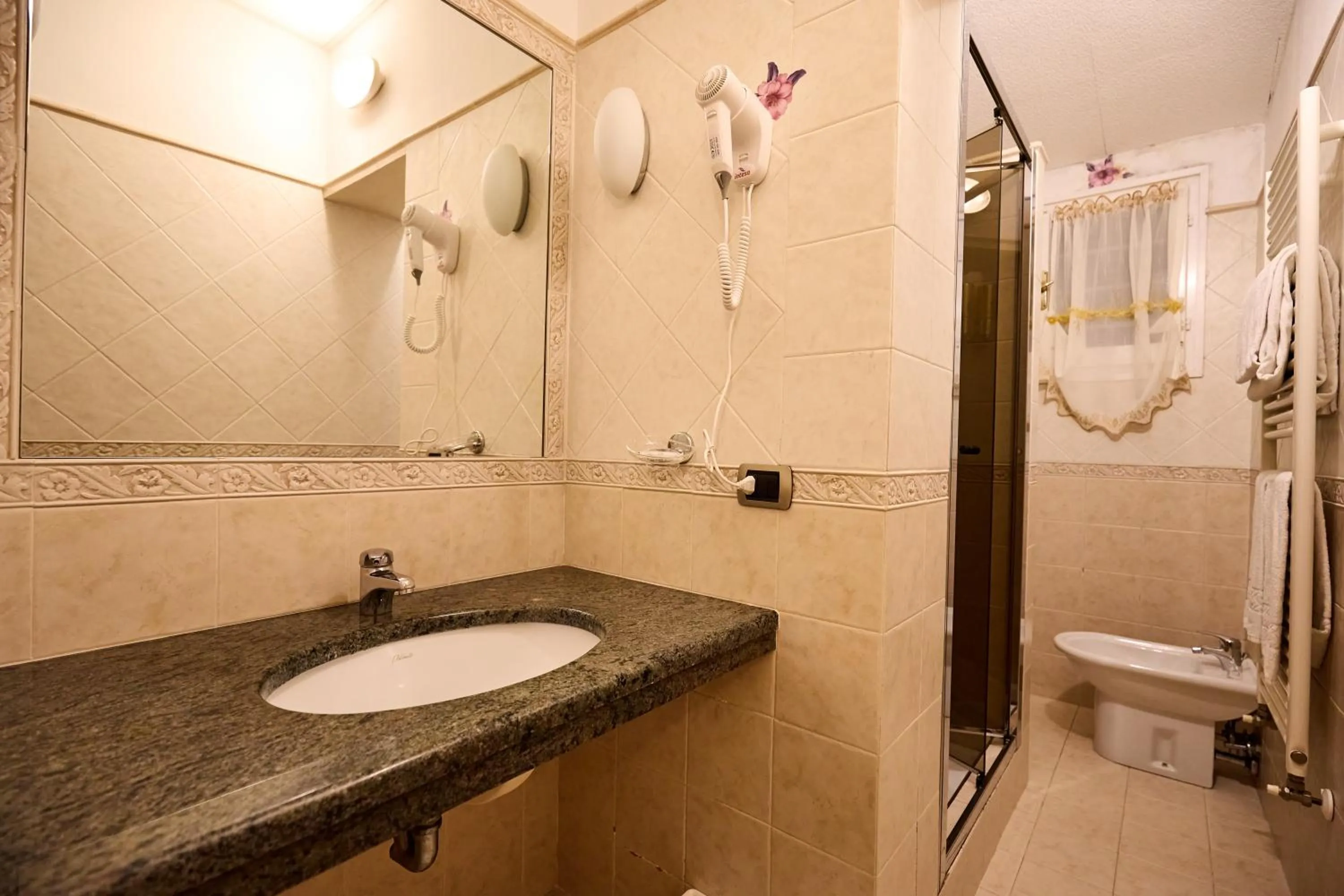 Bathroom in HOTEL PARADISO