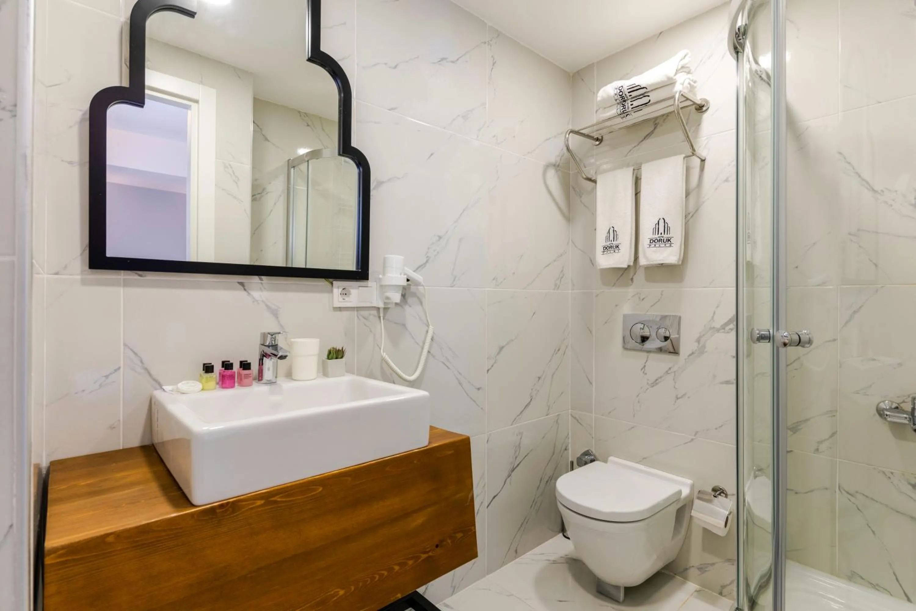 Bathroom in DORUK PALAS HOTEL