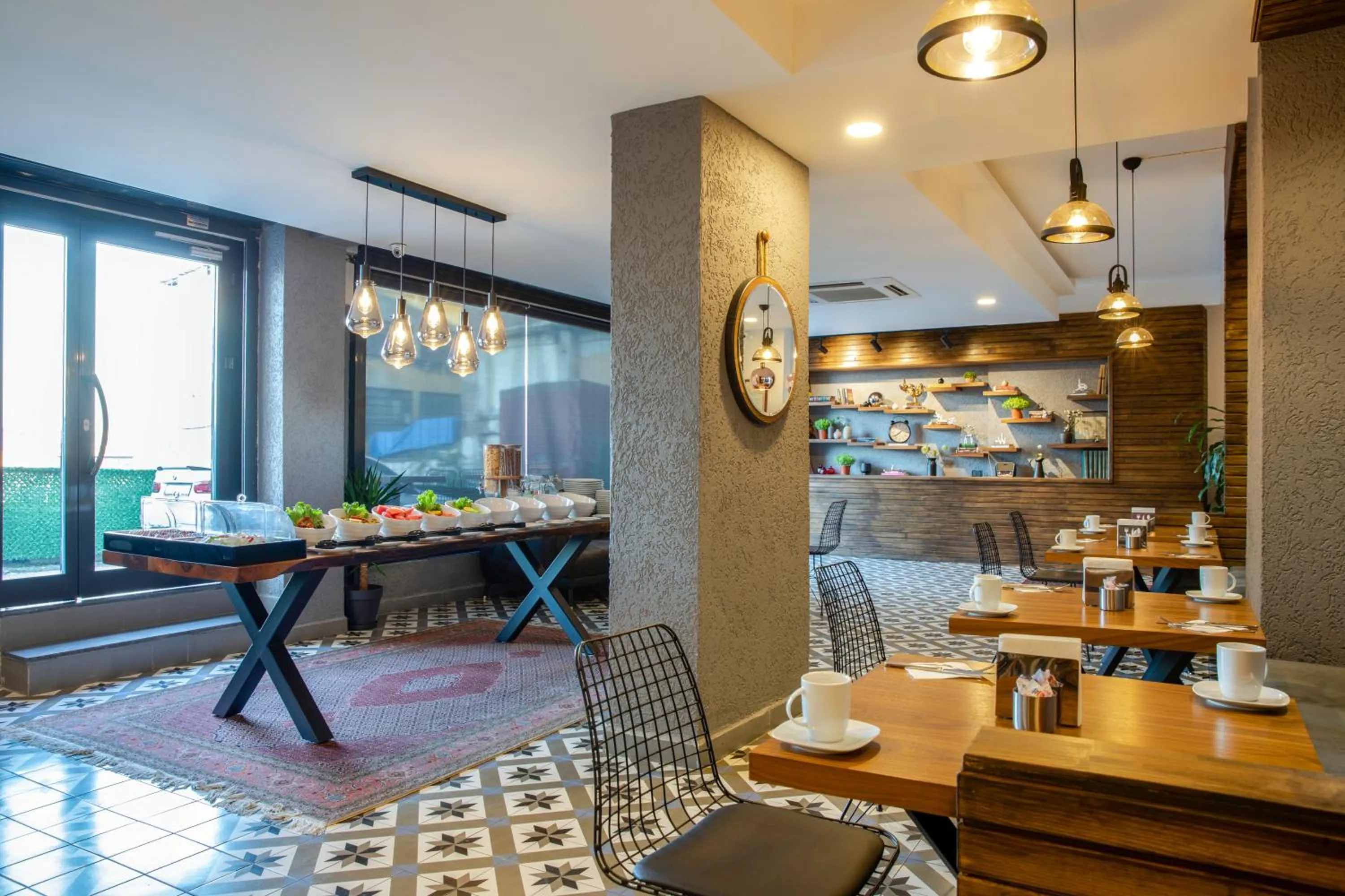 Restaurant/places to eat in DORUK PALAS HOTEL