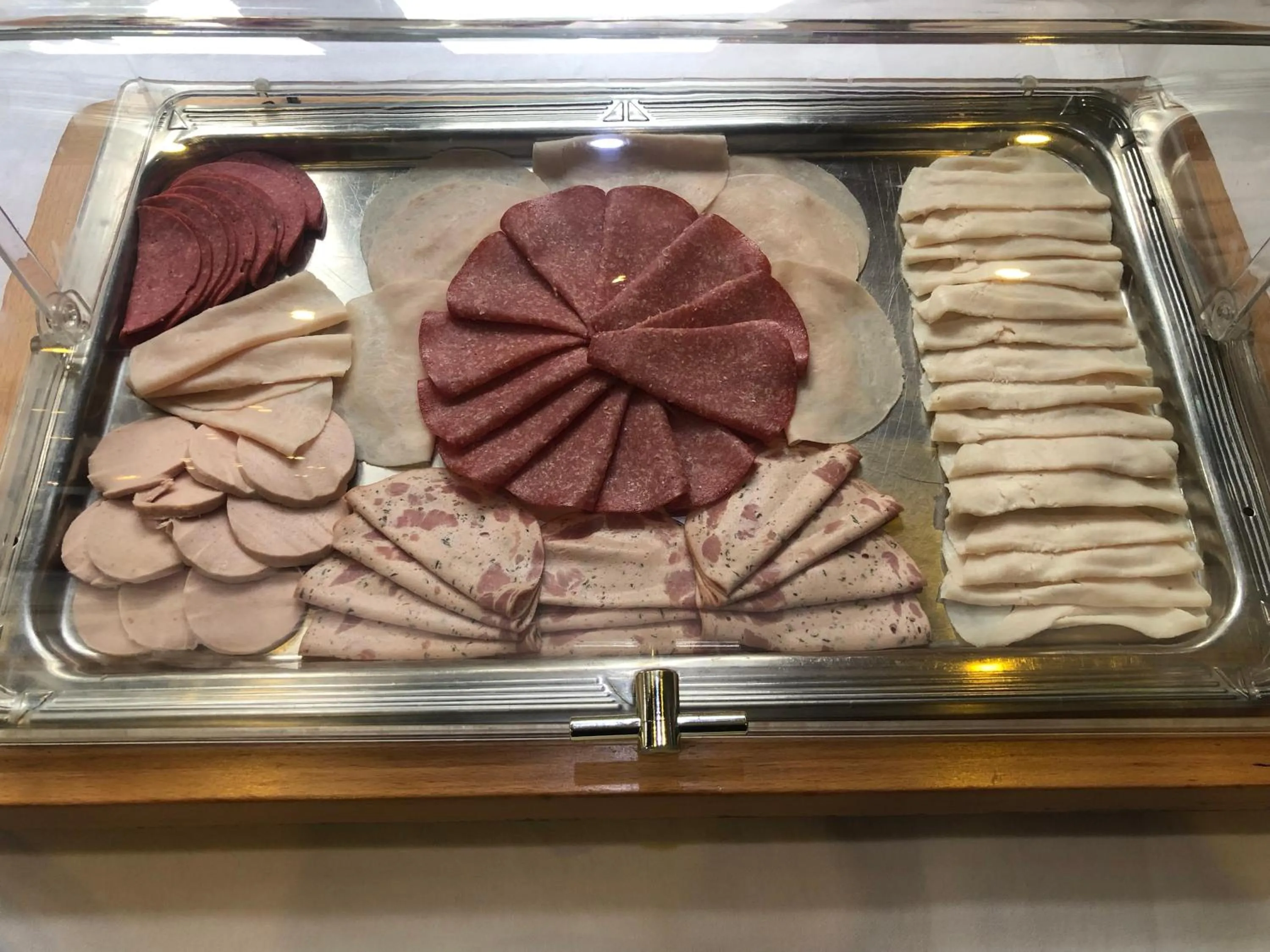 Buffet breakfast in Hotel & Gastropark Loemühle