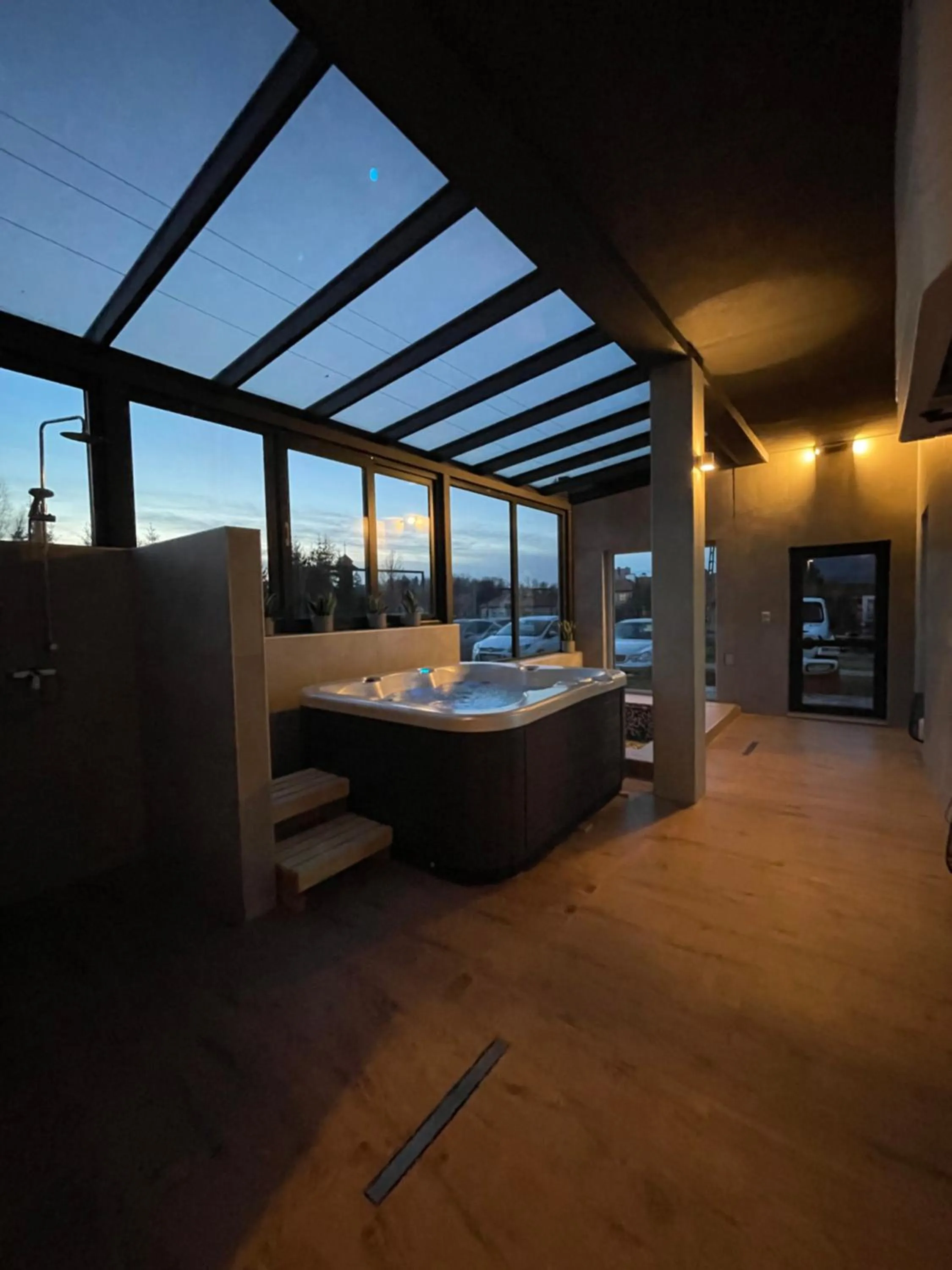 Hot Tub in La Park Aparthotel