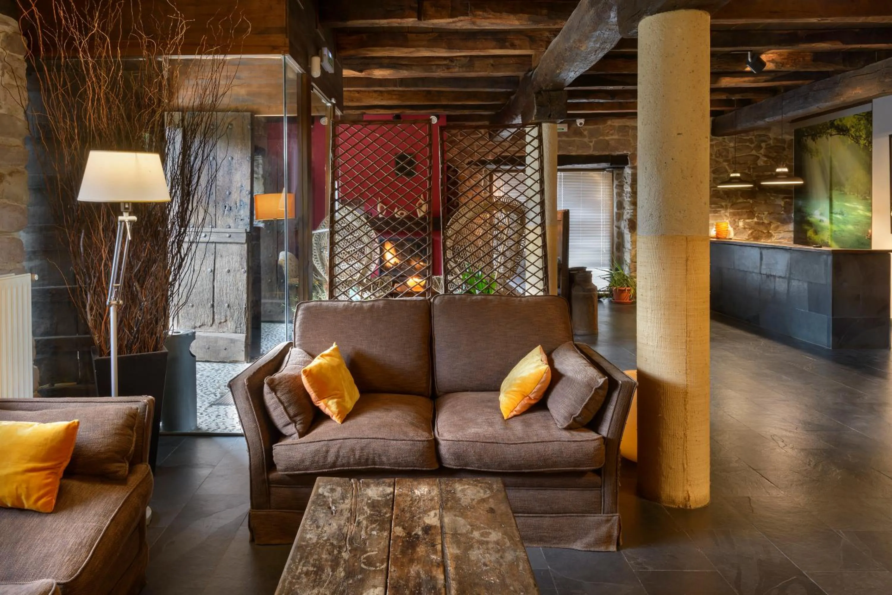 Communal lounge/ TV room in Hotel Rural Iribarnia