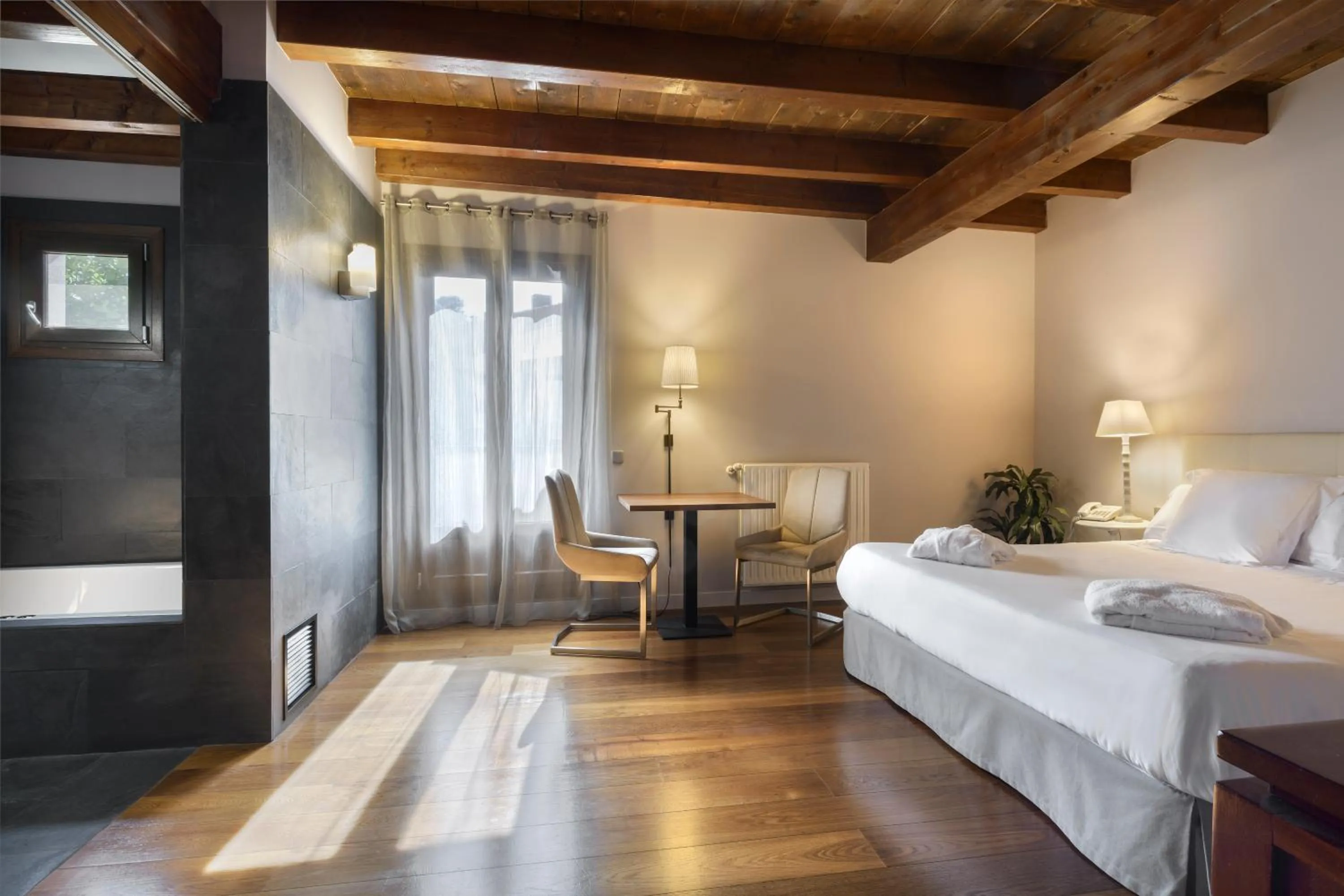 Bed in Hotel Rural Iribarnia