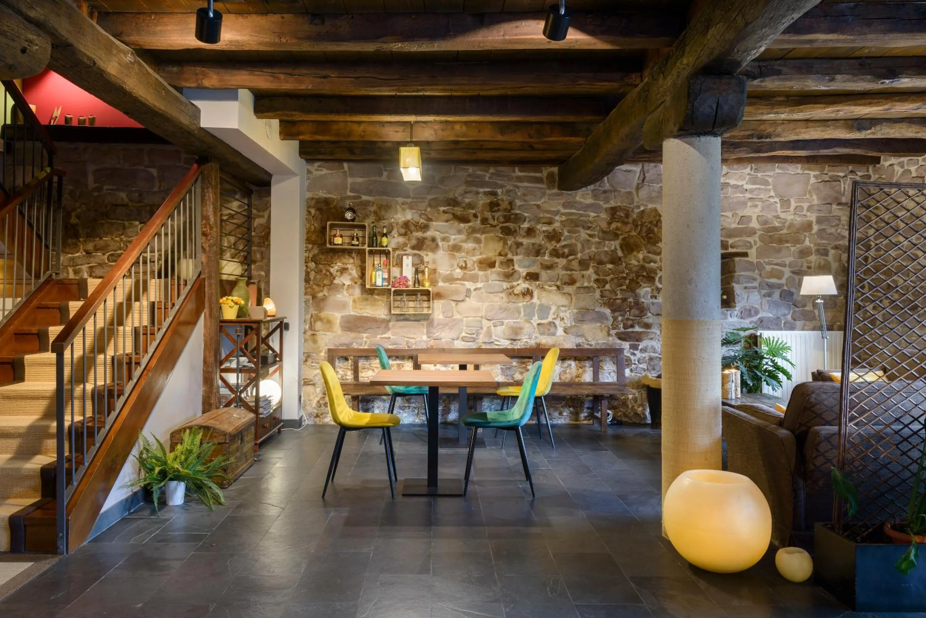 Communal lounge/ TV room in Hotel Rural Iribarnia