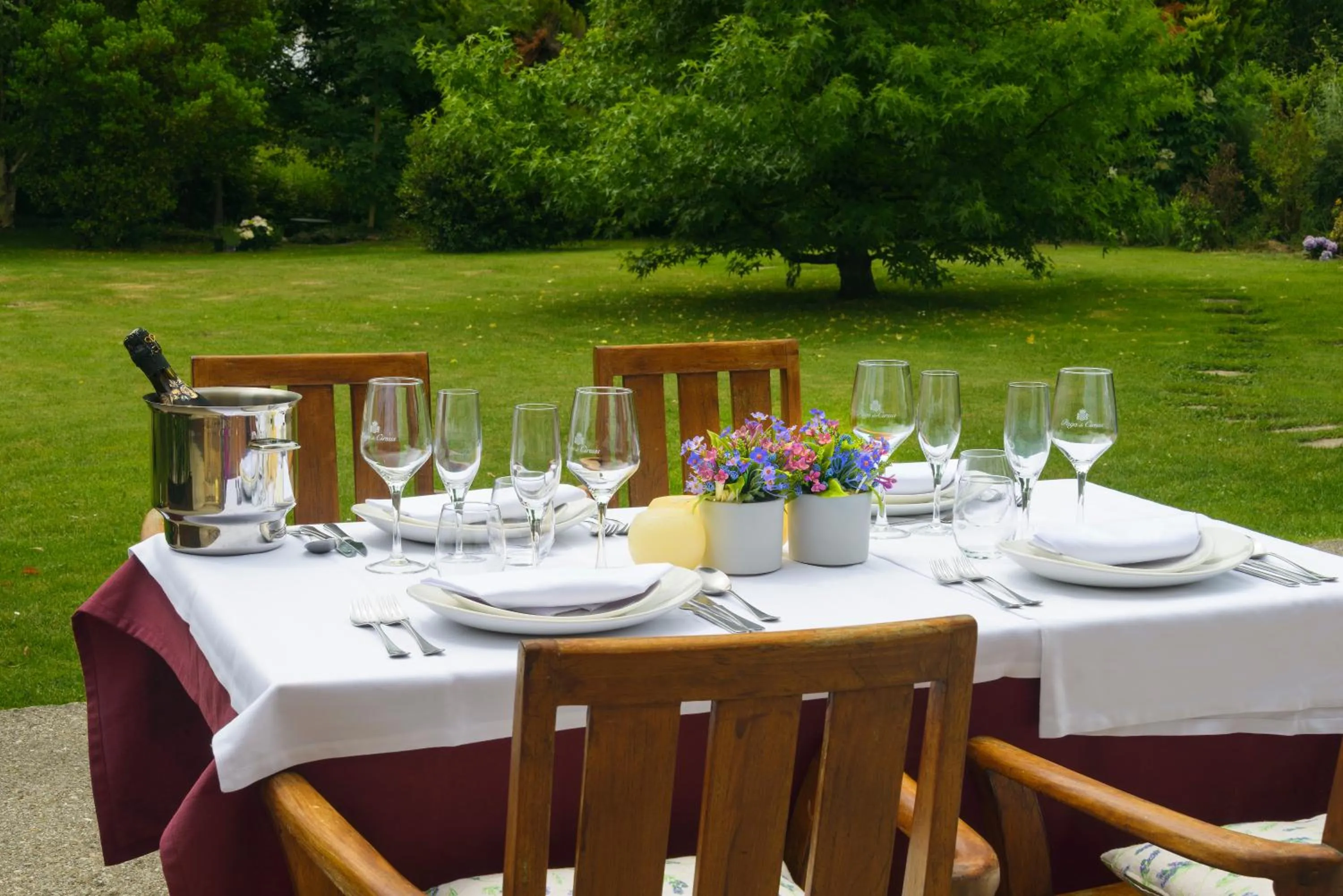 Restaurant/places to eat in Hotel Rural Iribarnia