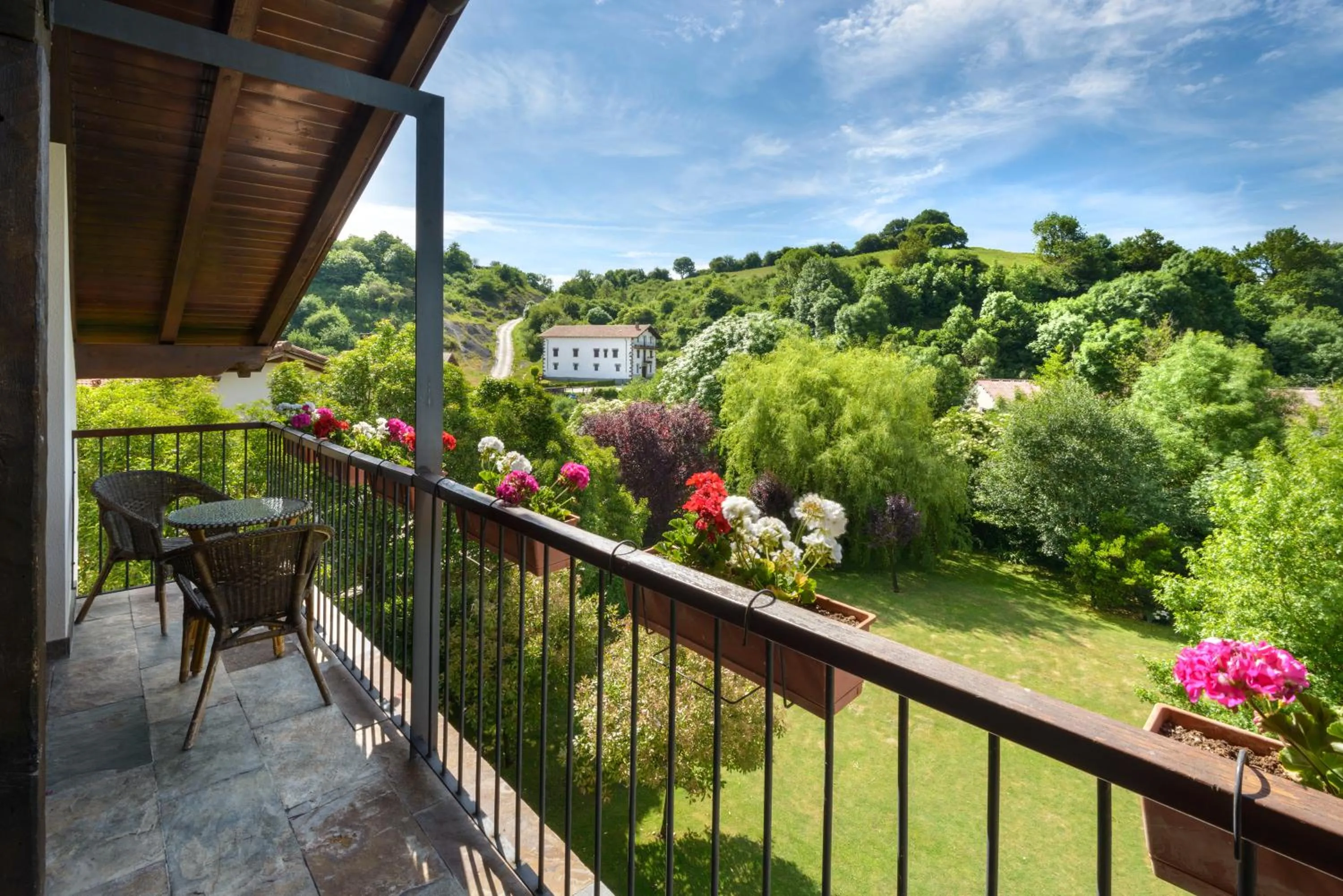 Day in Hotel Rural Iribarnia