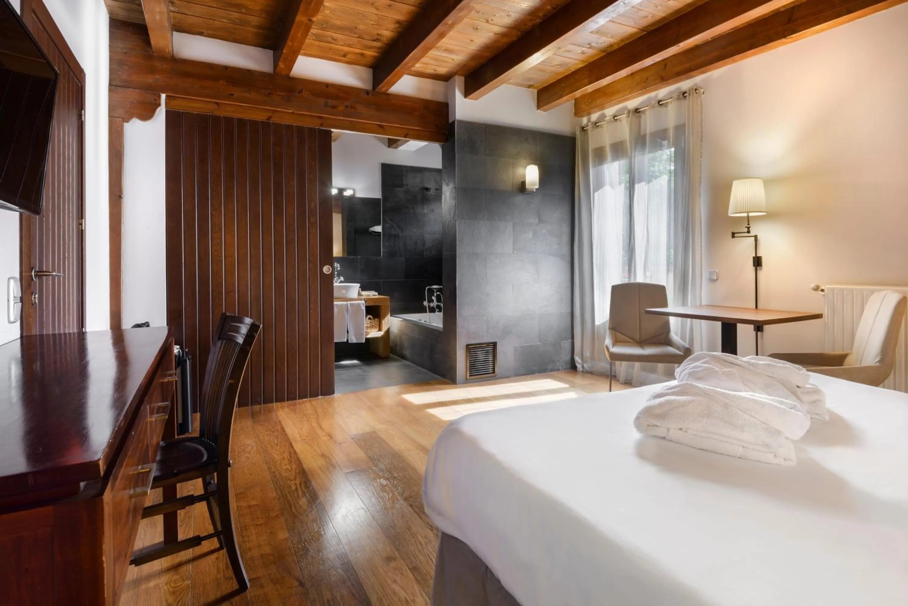 Bed in Hotel Rural Iribarnia