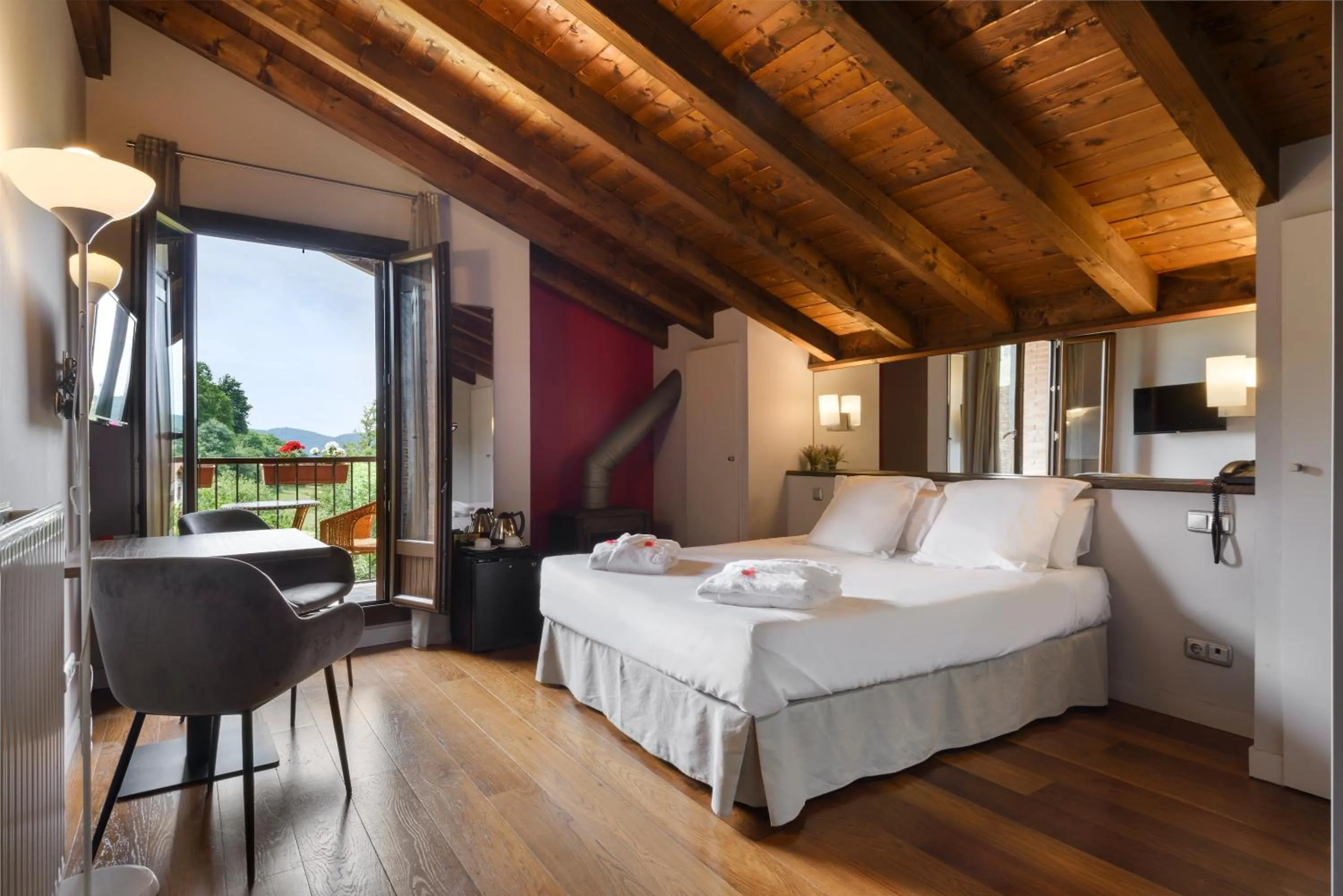 Photo of the whole room, Bed in Hotel Rural Iribarnia