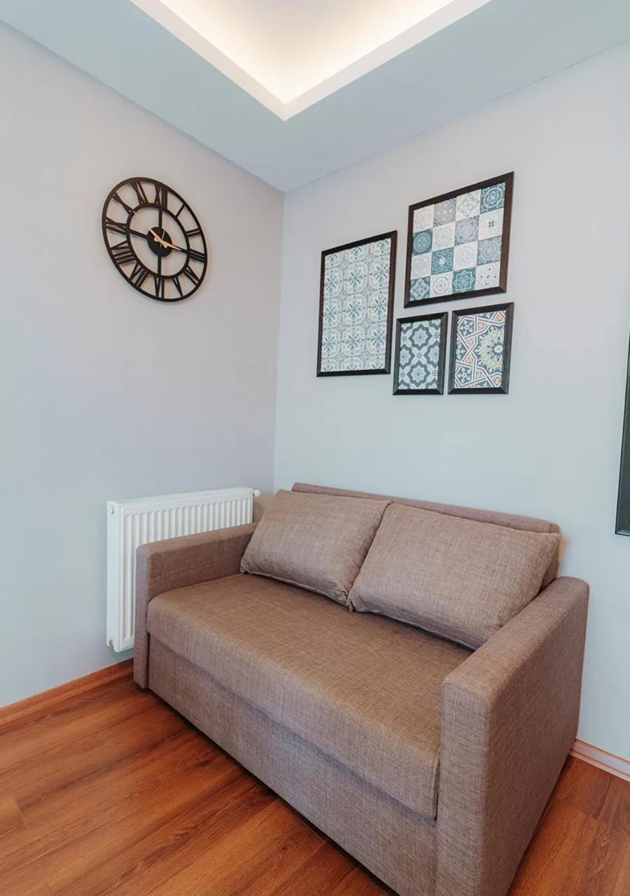 Living room in Umut Apartments