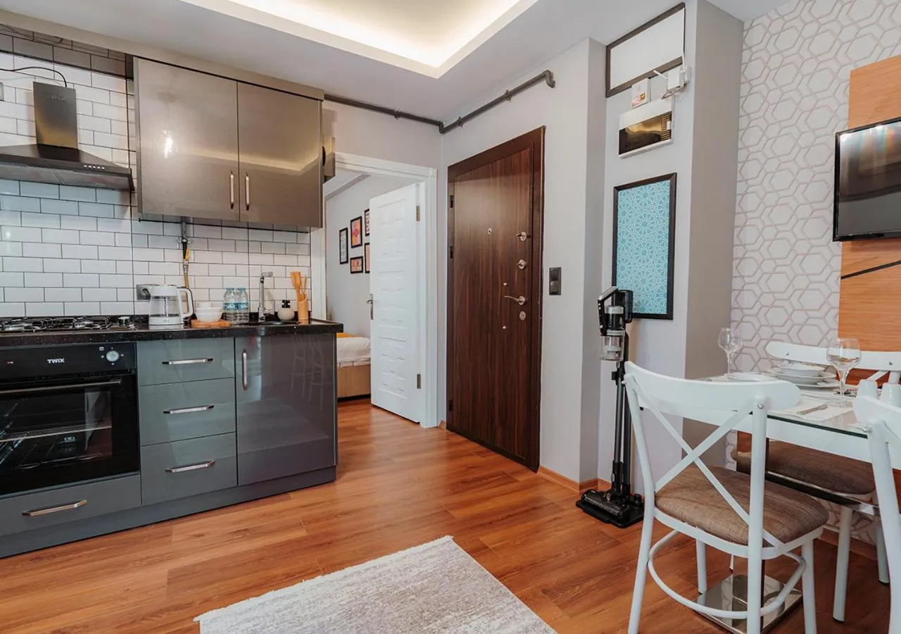 Coffee/tea facilities in Umut Apartments