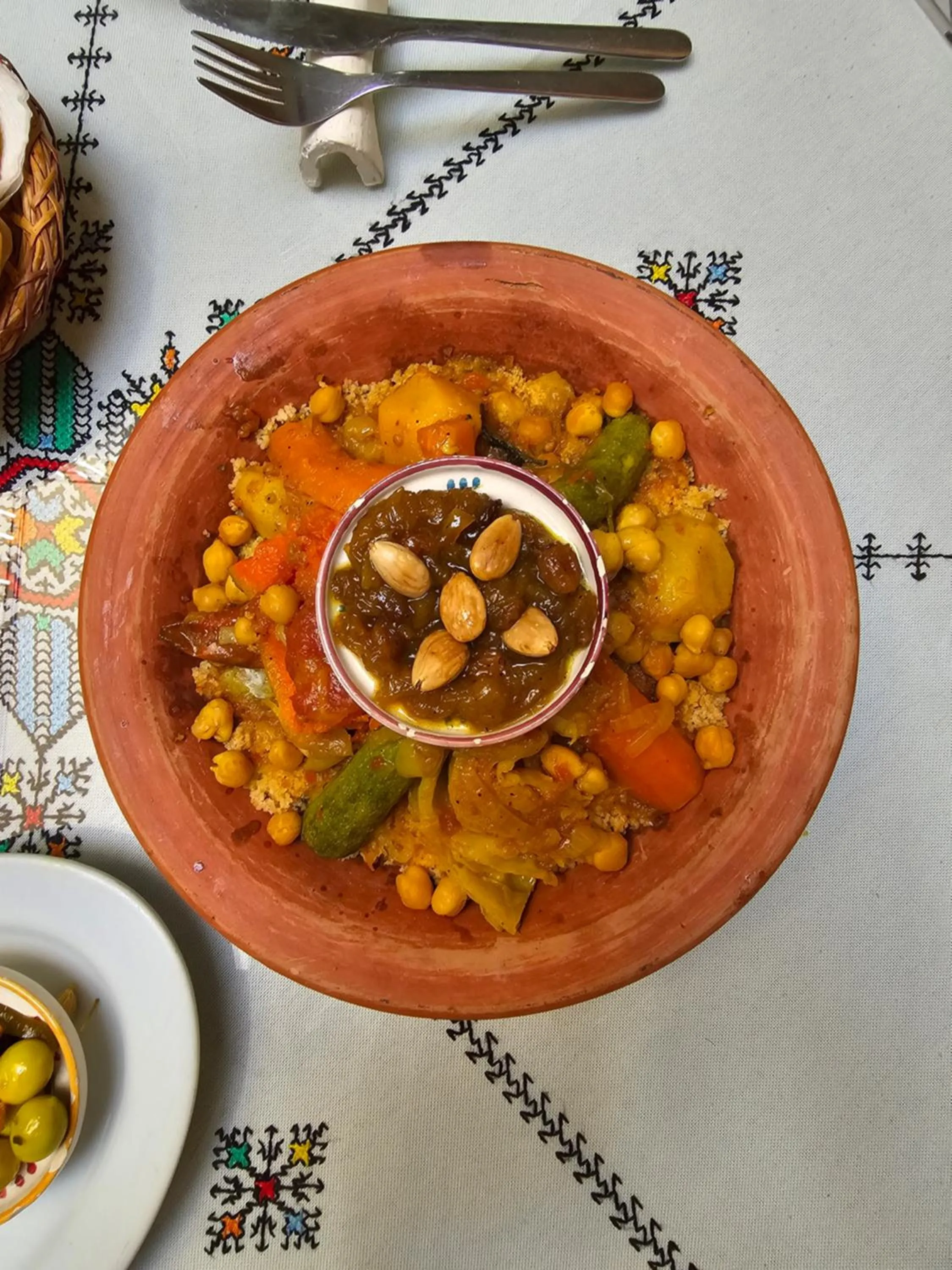 Restaurant/places to eat in Ryad 91